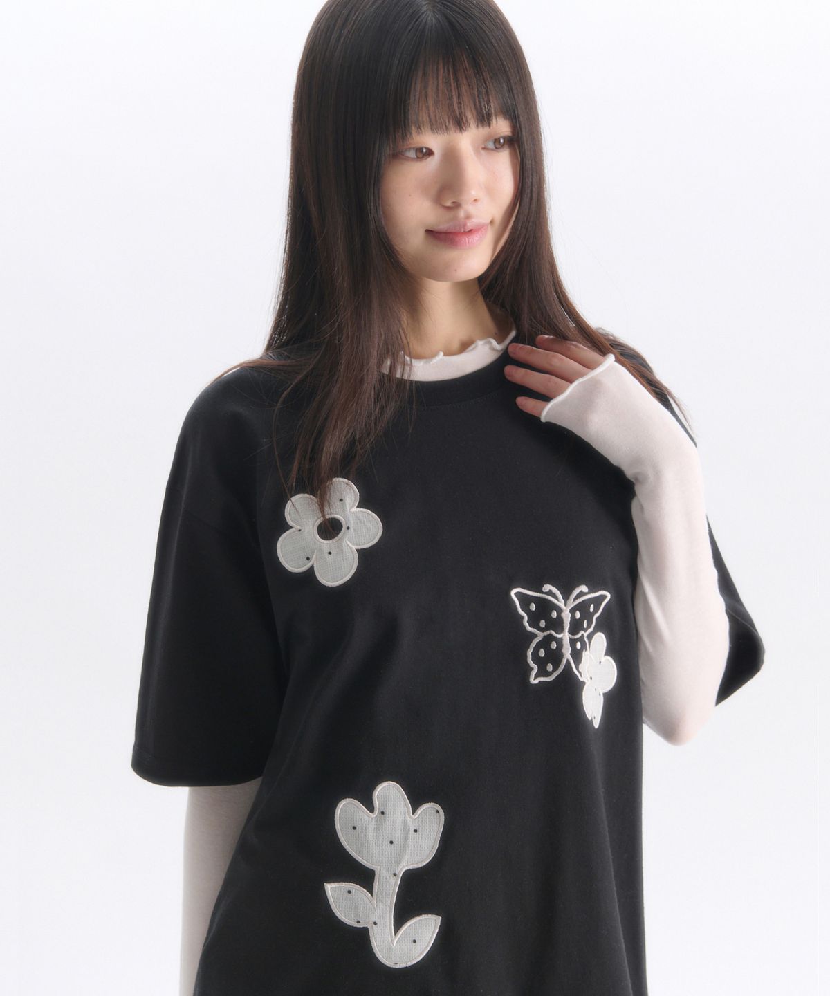 엠블러(AMBLER) See-Through Flower 자수 반팔 티셔츠 AS1305 (블랙)
