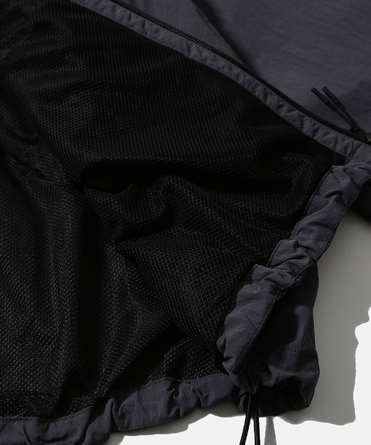 모이프(MOIF) [SS26] WIDE MODULAR PARKA / GRAPHITE