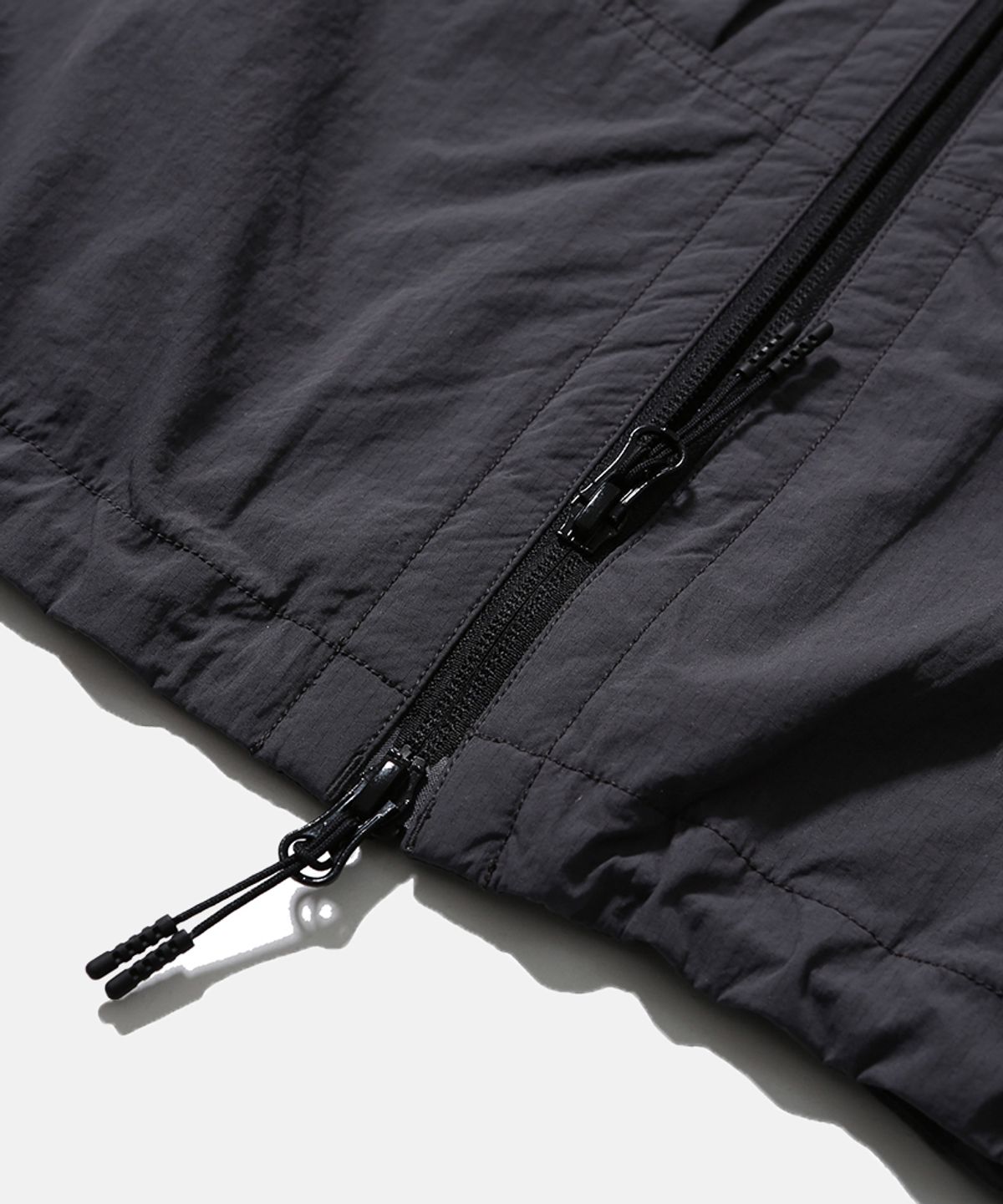 모이프(MOIF) [SS26] WIDE MODULAR PARKA / BLACK