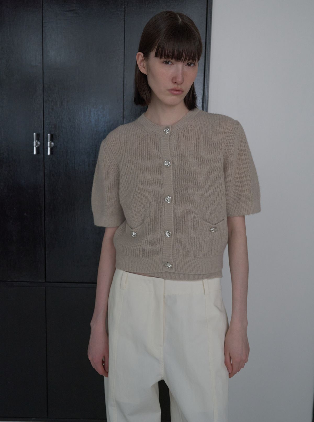 디에토(DEETO) Alpaca Royal Ribbed Half-Sleeve Cardigan [BEIGE]