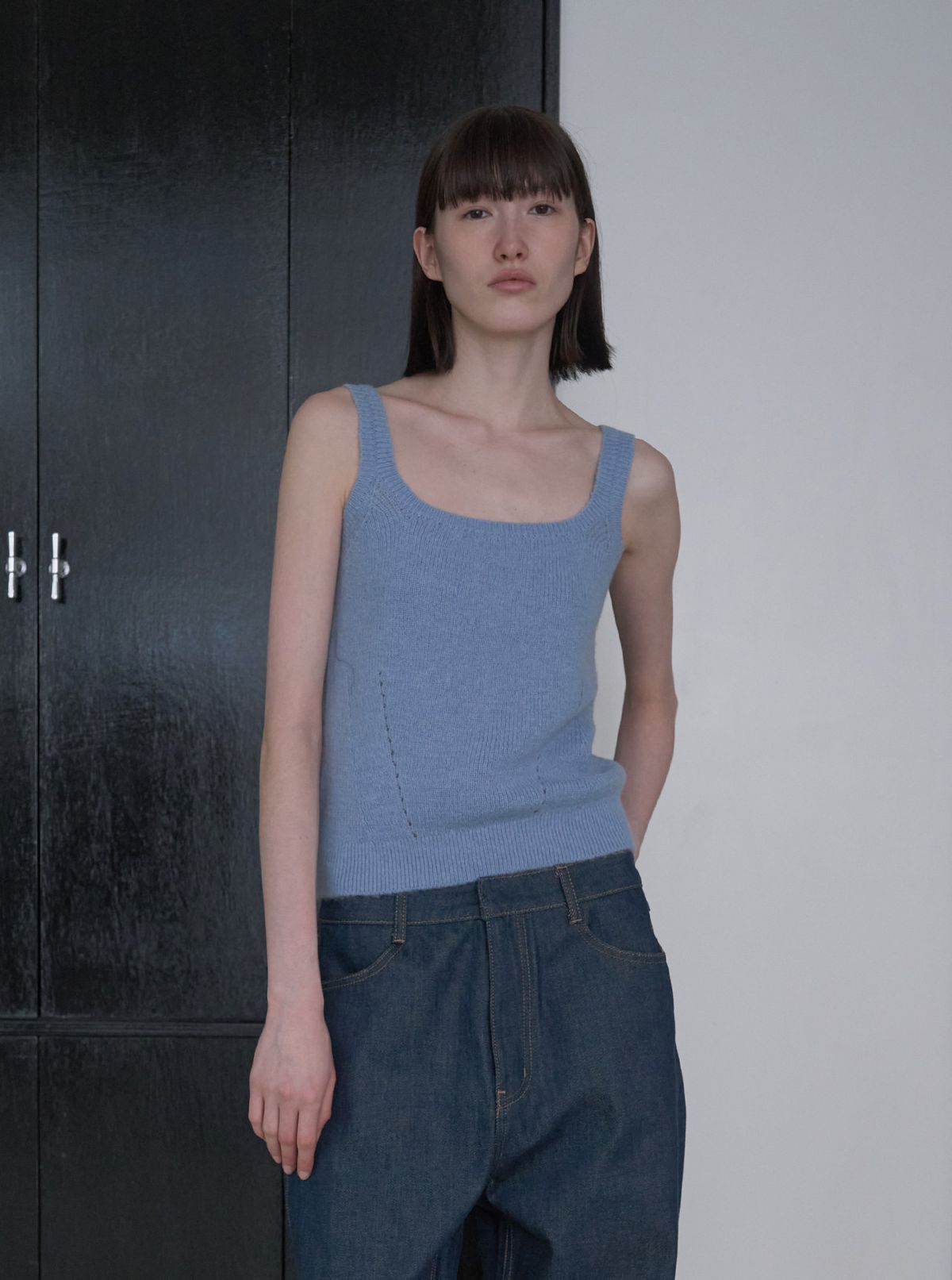 디에토(DEETO) Alpaca Ribbed Sleeveless Top [BLUE]
