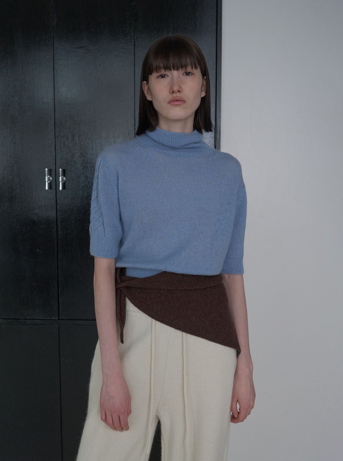 디에토(DEETO) Alpaca Half-Sleeve Turtleneck [BLUE]