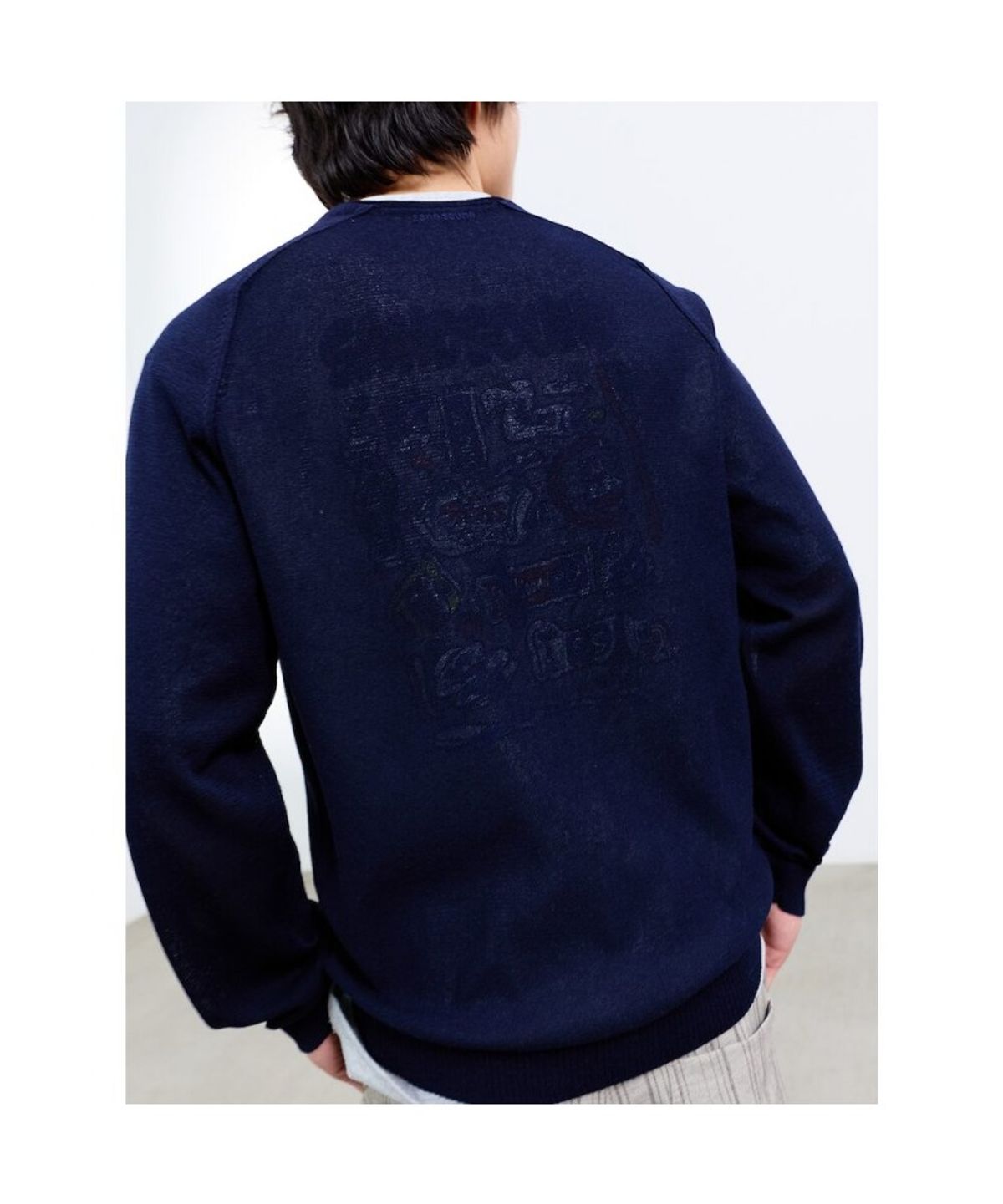샌드 사운드(SAND SOUND) (UNISEX) 시어 브이넥 스웨터  네이비