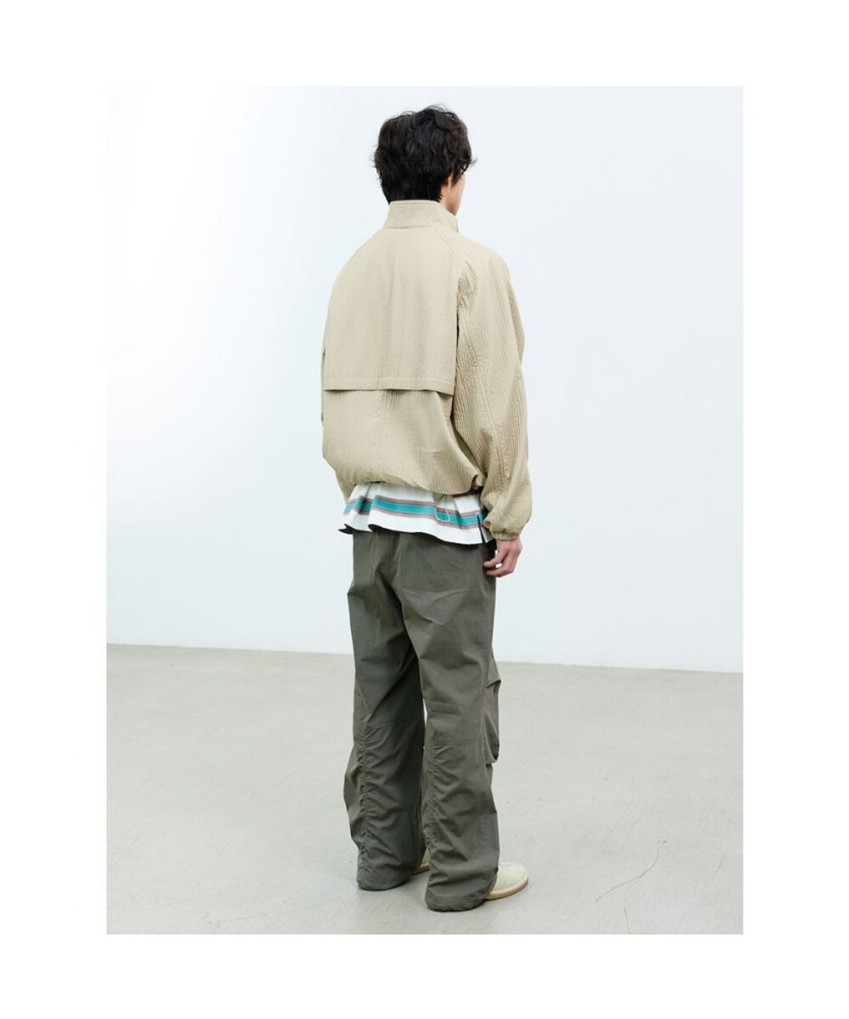 샌드 사운드(SAND SOUND) (UNISEX) 플리츠 볼륨 하이넥 윈드 점퍼  베이지