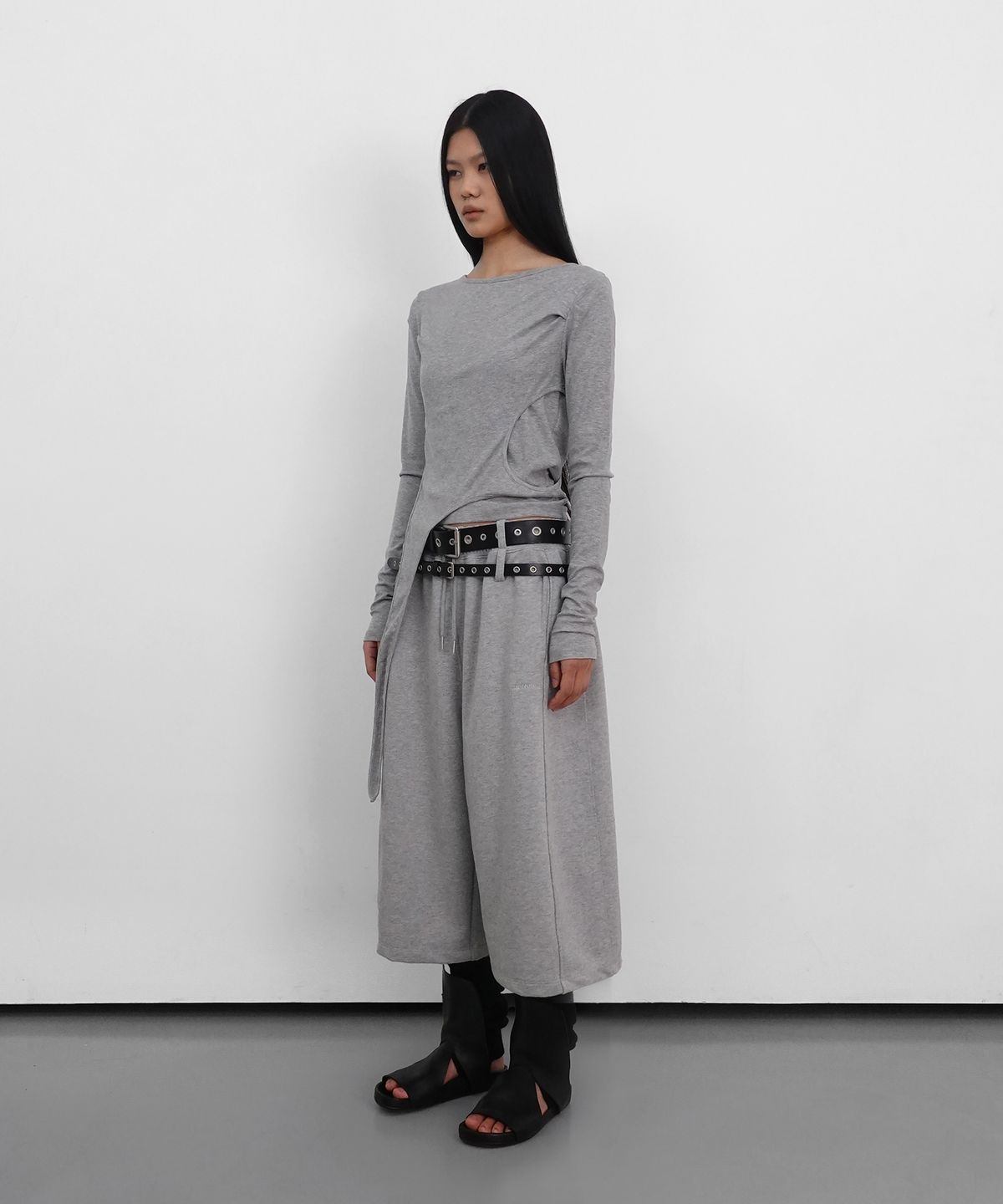샌드릭(SANDRIC) Layered Strap Long Sleeve_Melange Grey