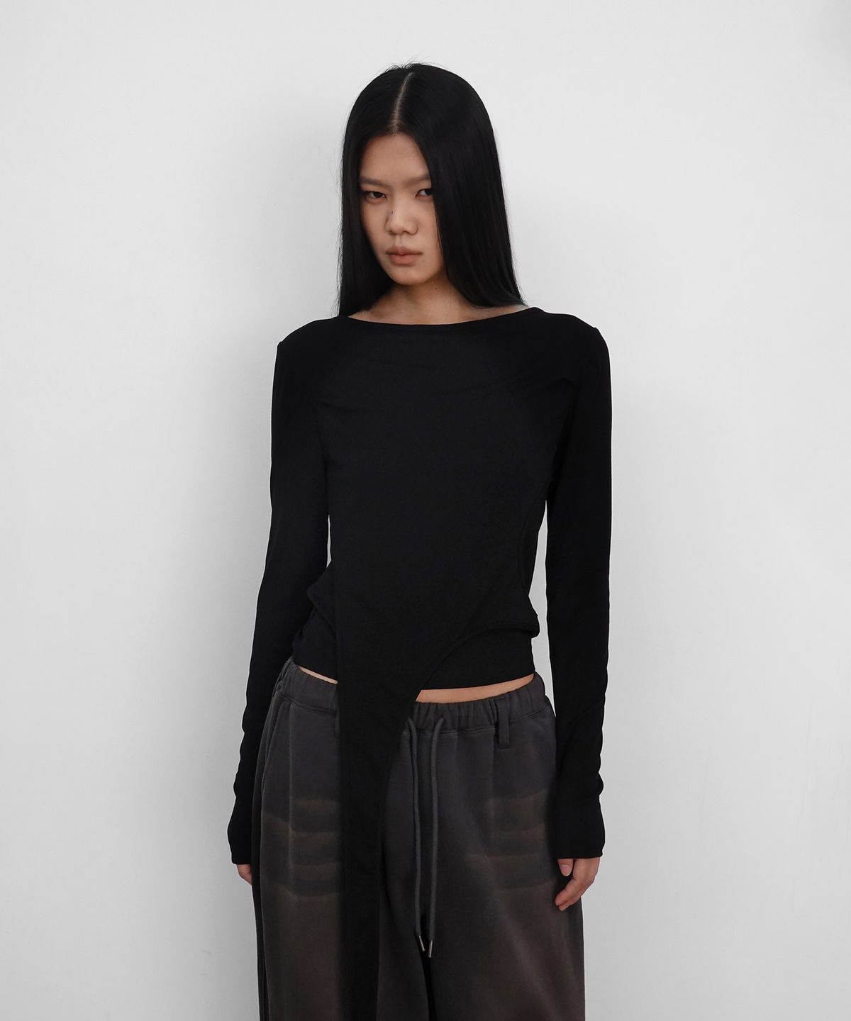 샌드릭(SANDRIC) Layered Strap Long Sleeve_Black
