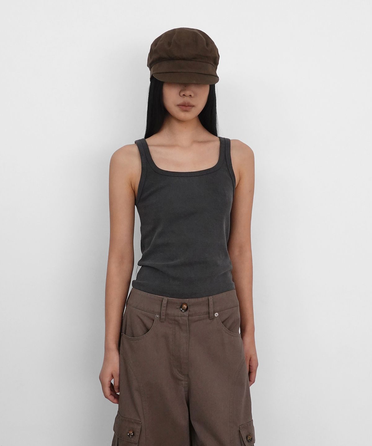샌드릭(SANDRIC) Basic Halter Sleeveless Top_Charcoal