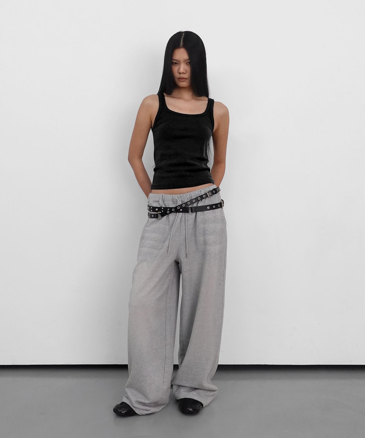 샌드릭(SANDRIC) Basic Halter Sleeveless Top_Black