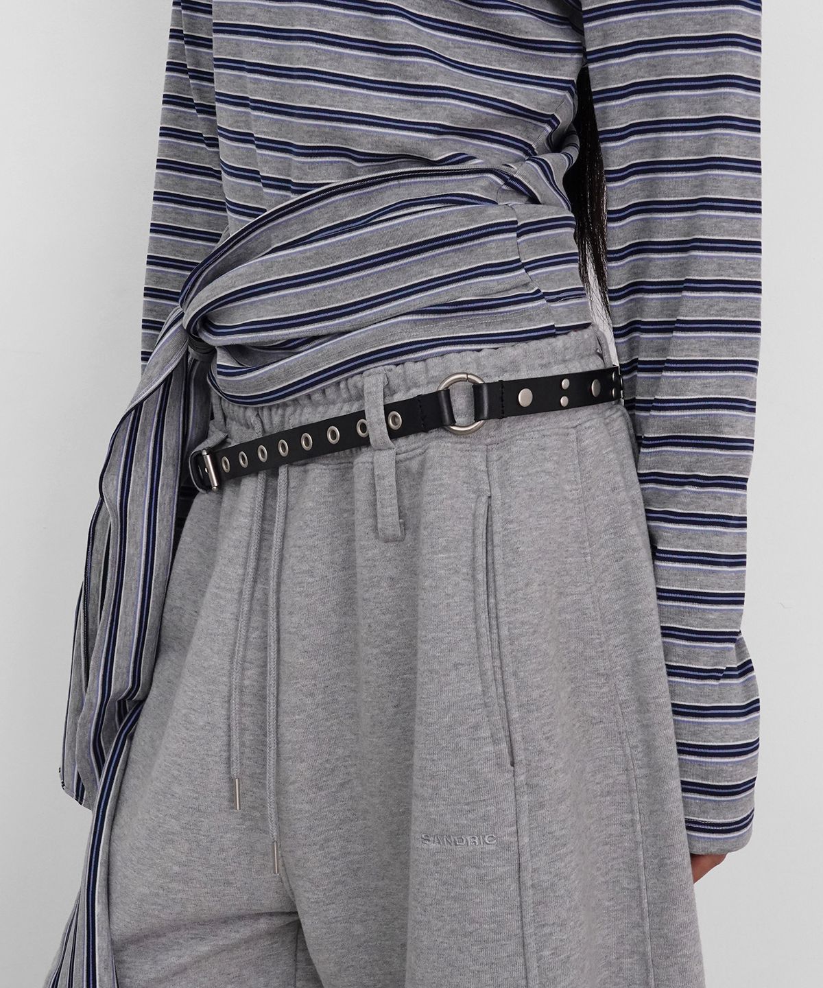 샌드릭(SANDRIC) Studded Eyelet Belt_Black
