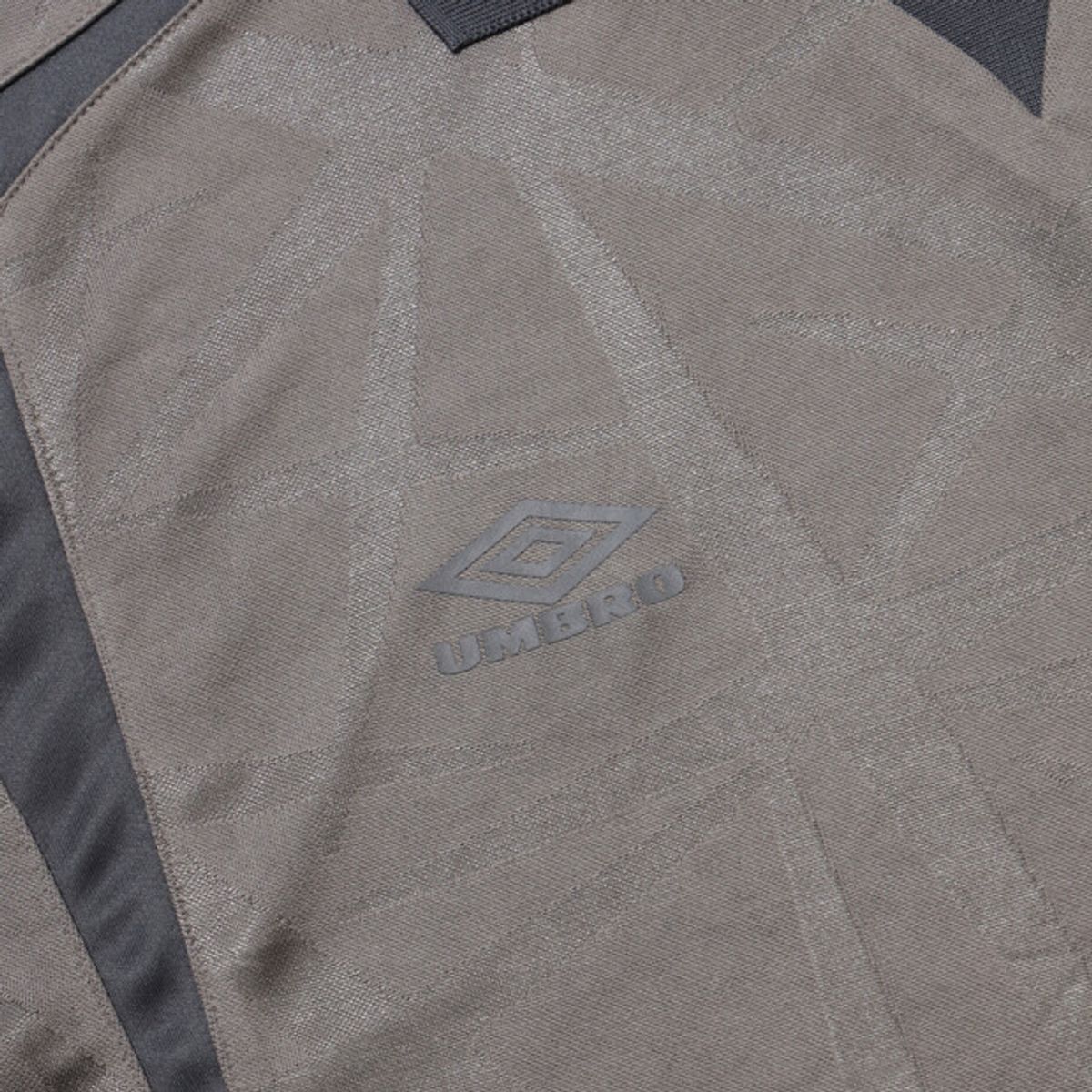 엄브로(UMBRO) NQ 박시 반팔 풋볼 셔츠 그레이 UR111CRJ31