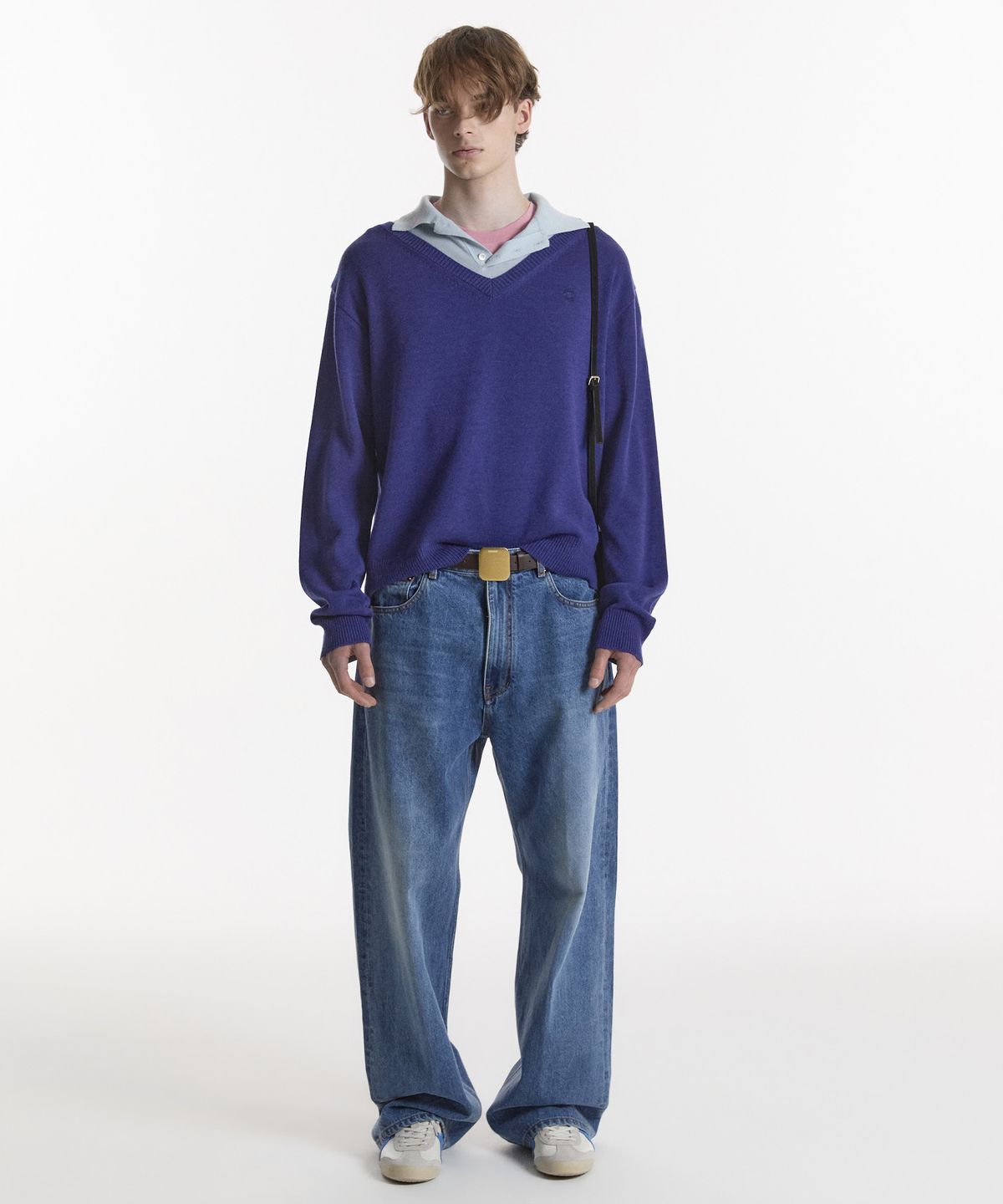 노앙(NOHANT) LAYERED V-NECK COLLAR KNIT BLUE