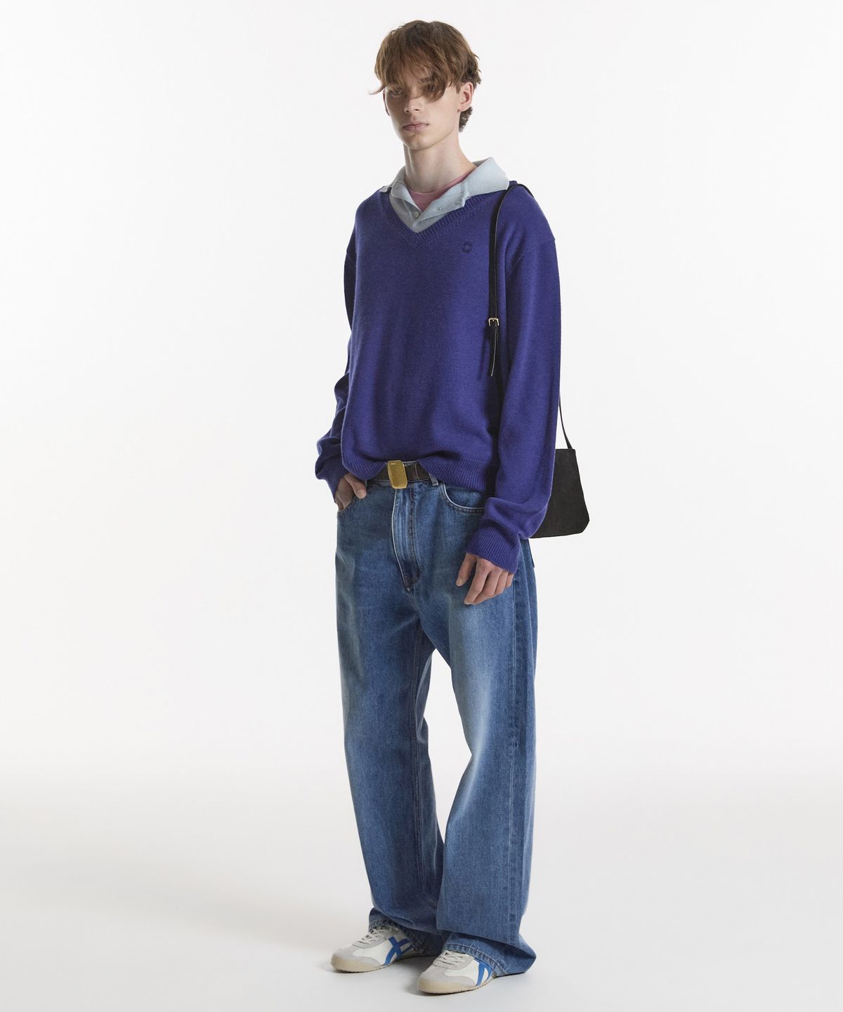 노앙(NOHANT) LAYERED V-NECK COLLAR KNIT BLUE
