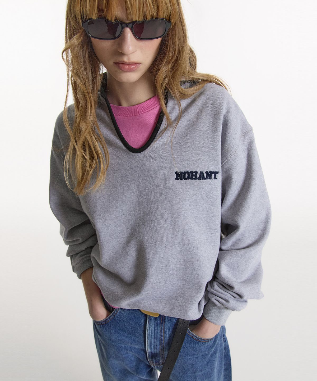 노앙(NOHANT) CLASSIC V-NECK SWEATSHIRT GRAY