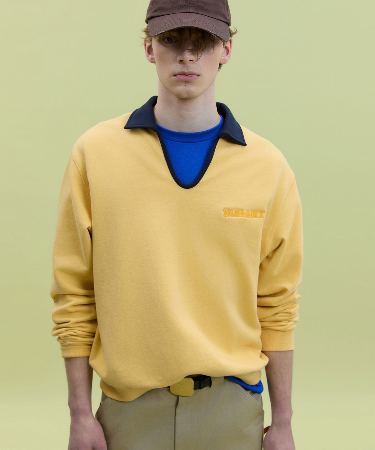 노앙(NOHANT) CLASSIC V-NECK SWEATSHIRT YELLOW