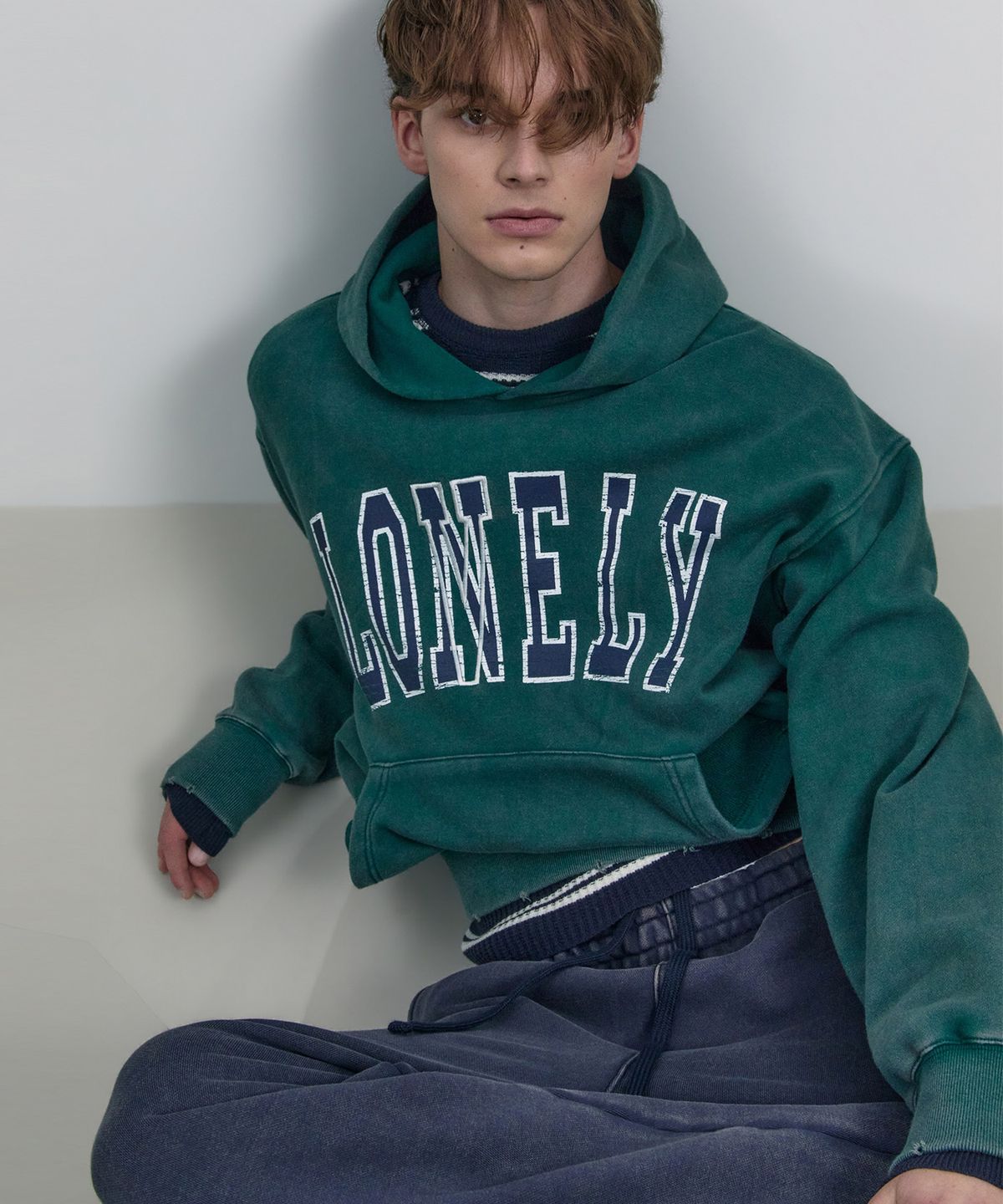노앙(NOHANT) LONELY/LOVELY SALT WASHED HOODIE GREEN