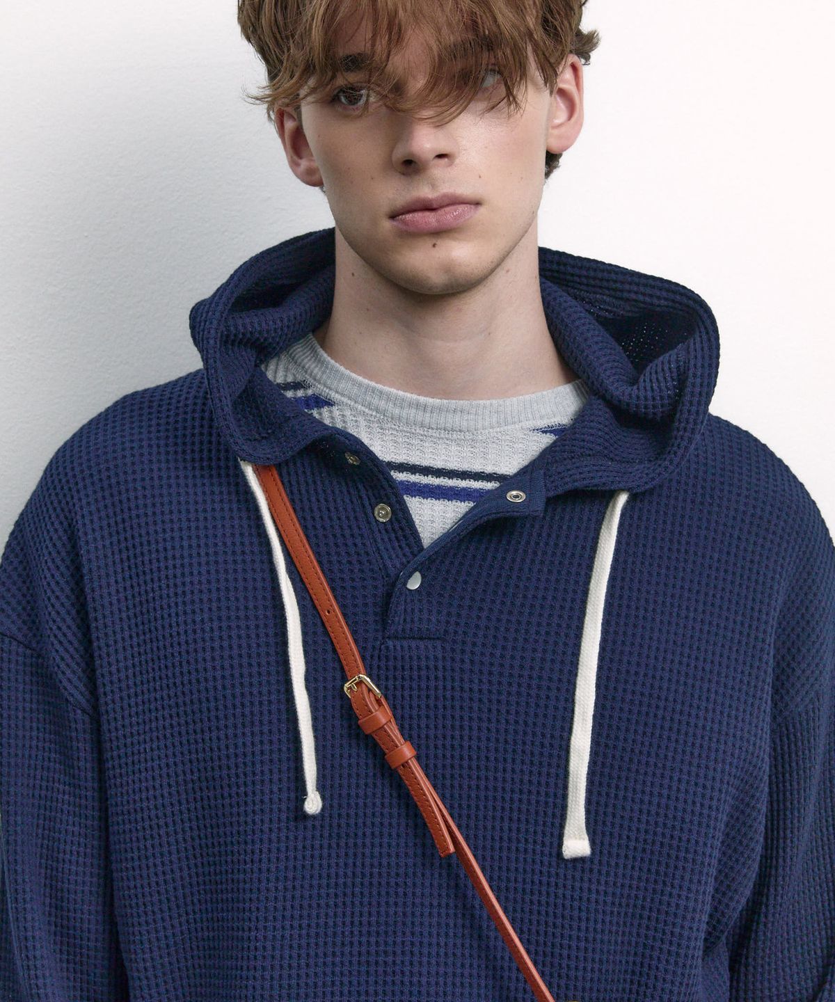 노앙(NOHANT) UTILITY PREPPY WAFFLE HOODIE NAVY