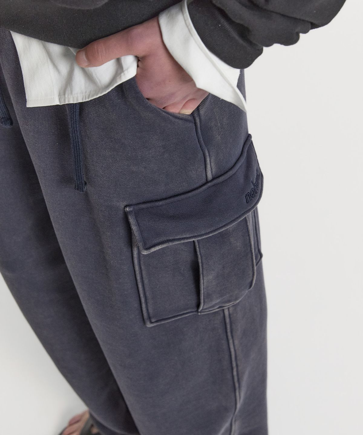 노앙(NOHANT) WASHED CARGO SWEAT PANTS NAVY