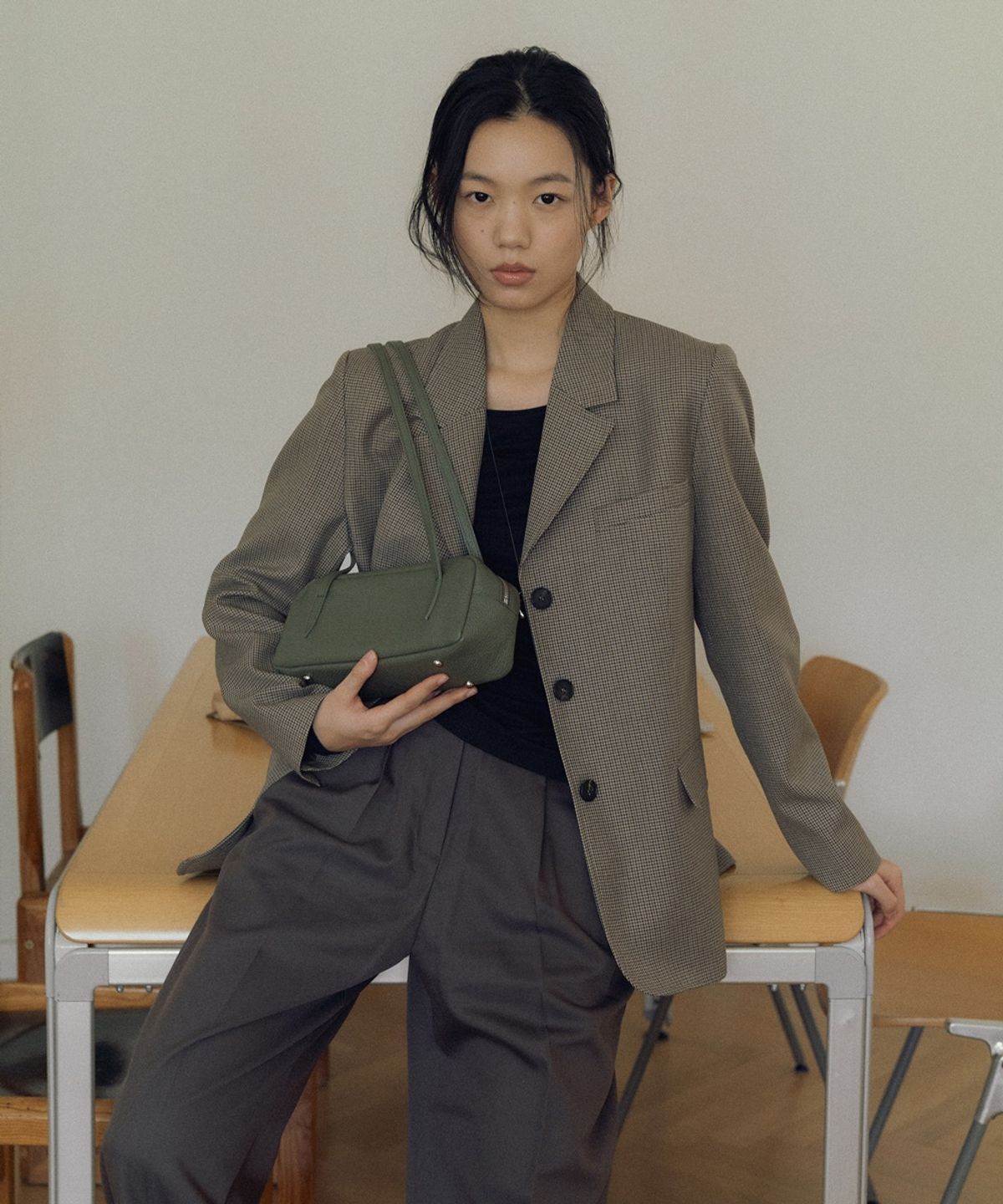 플로르(FLOR) 윌로 플루트 미니 숄더백 Willo Flute Bag Mini Olive