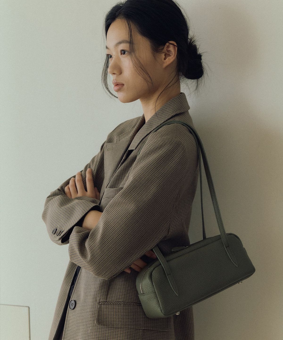 플로르(FLOR) 윌로 플루트 미니 숄더백 Willo Flute Bag Mini Olive