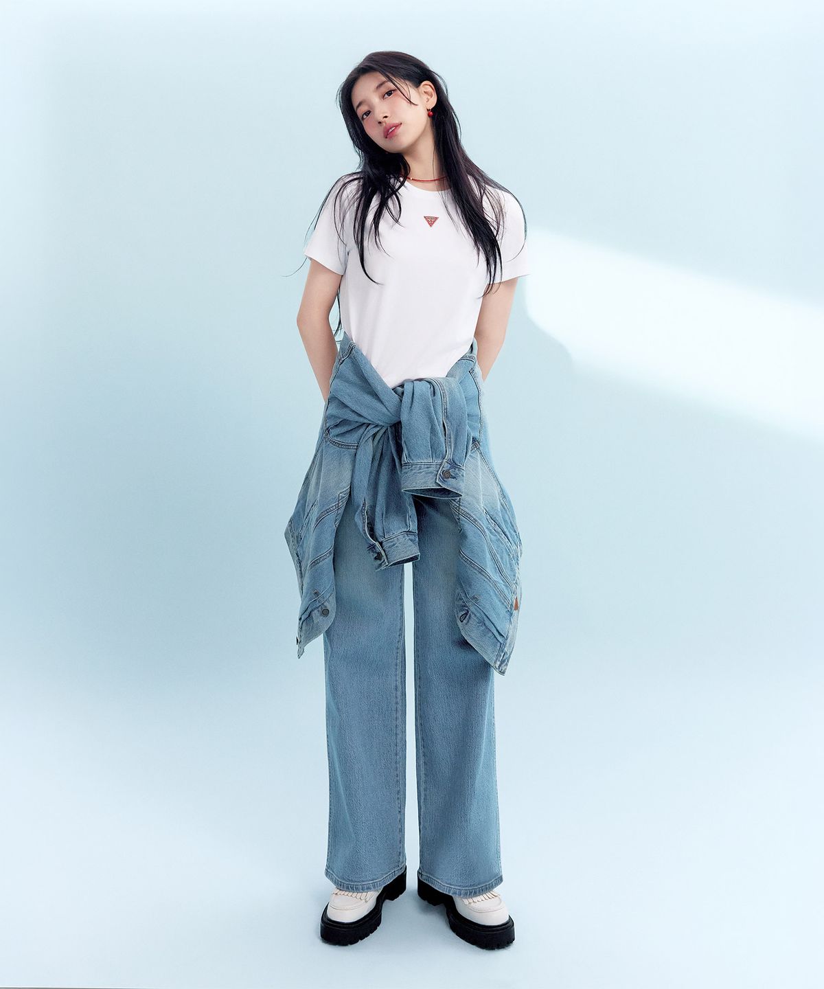 게스(GUESS) [SUZY] 2color 아웃심 포인트 와이드 YQ1D0025