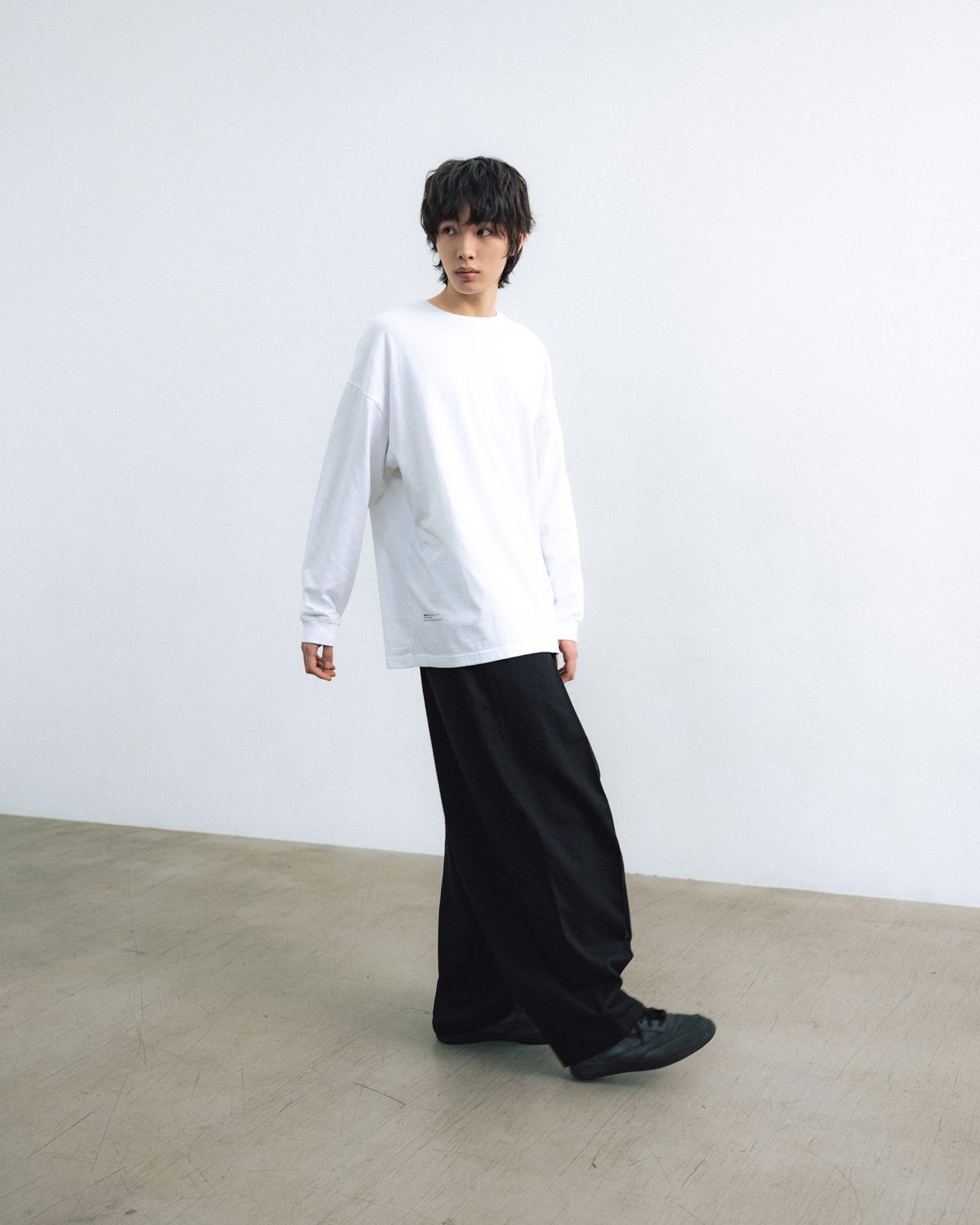 앵글런(ANGLAN) Essential Layer Long Sleeve - White