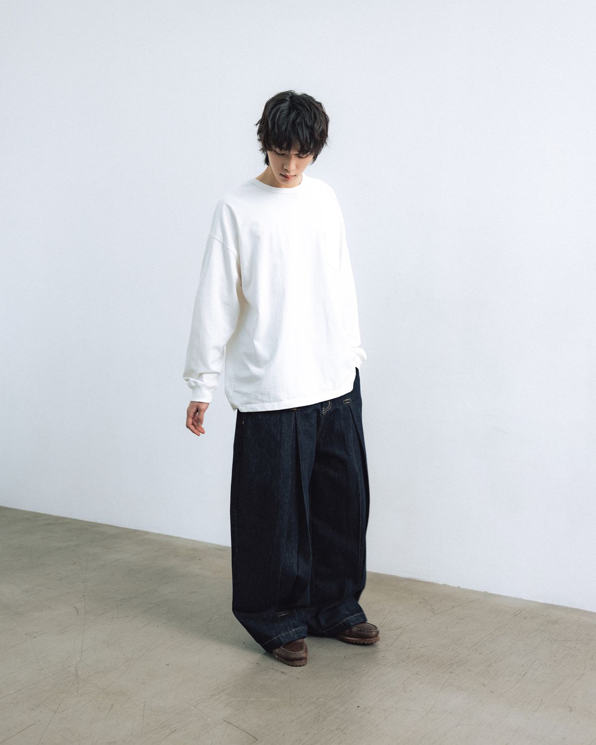 앵글런(ANGLAN) Essential Pocket Long Sleeve - White