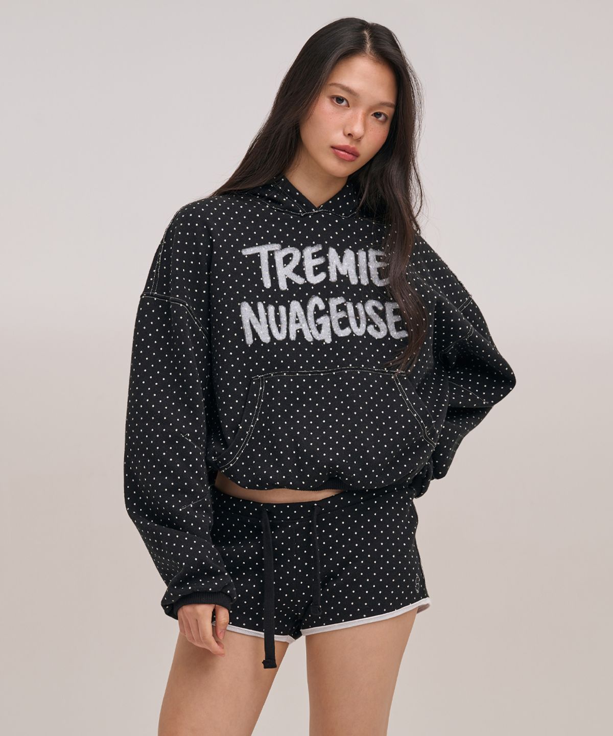 졸리앙볼(JOLIEENVOL) MICRO DOT SHORTS (BLACK)