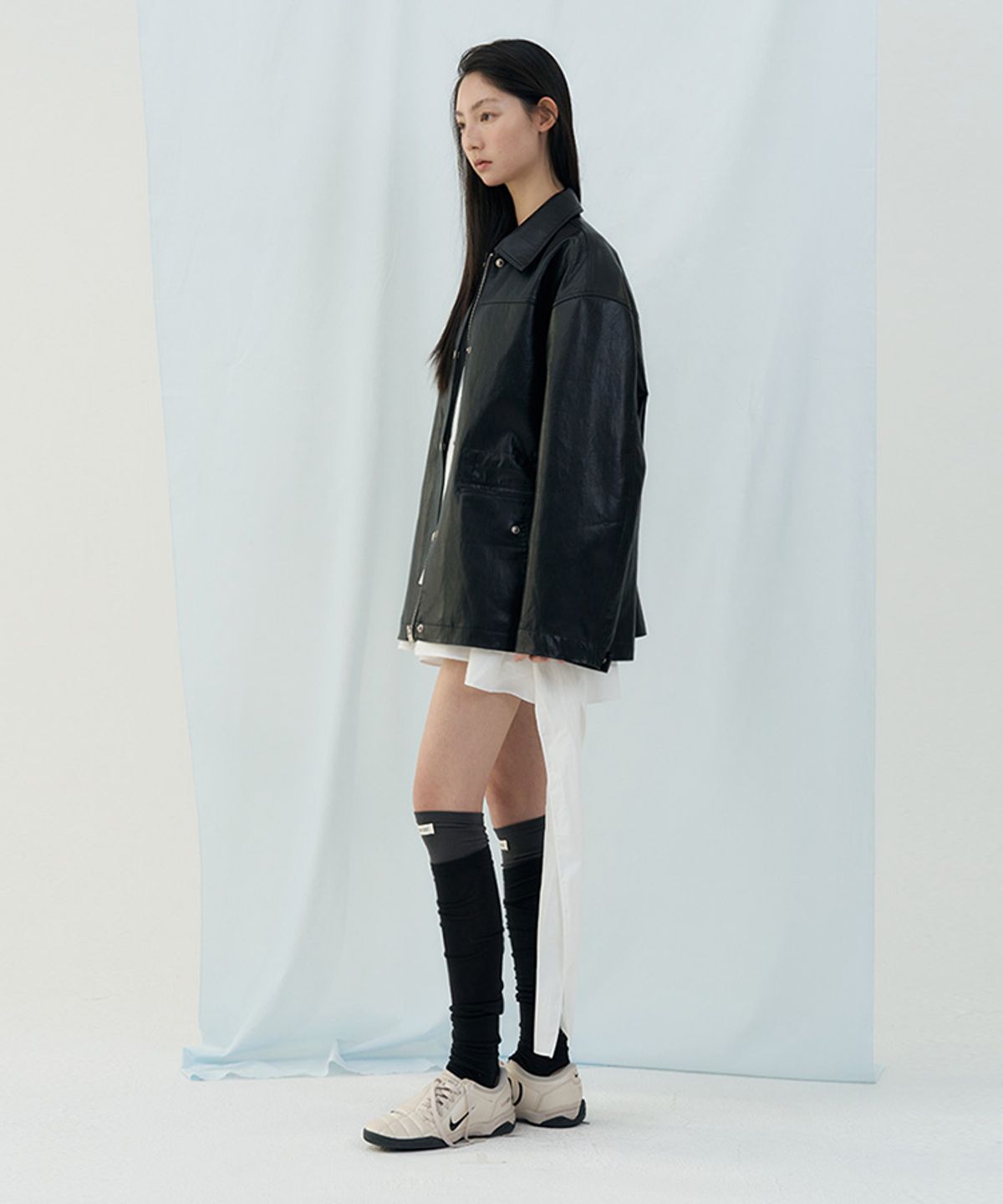 타버트(TARVERT) Rust Leather Half Jacket - Black