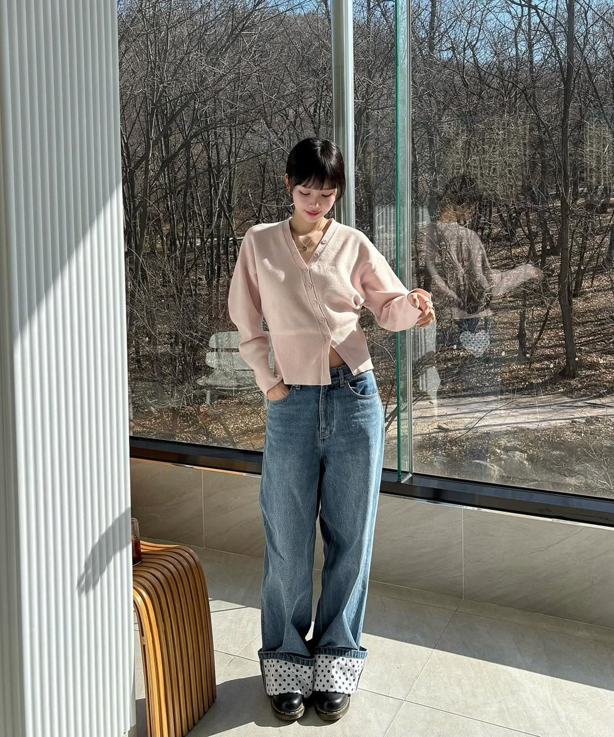 아위(AHWE) V-Neck Cardigan_L PINK