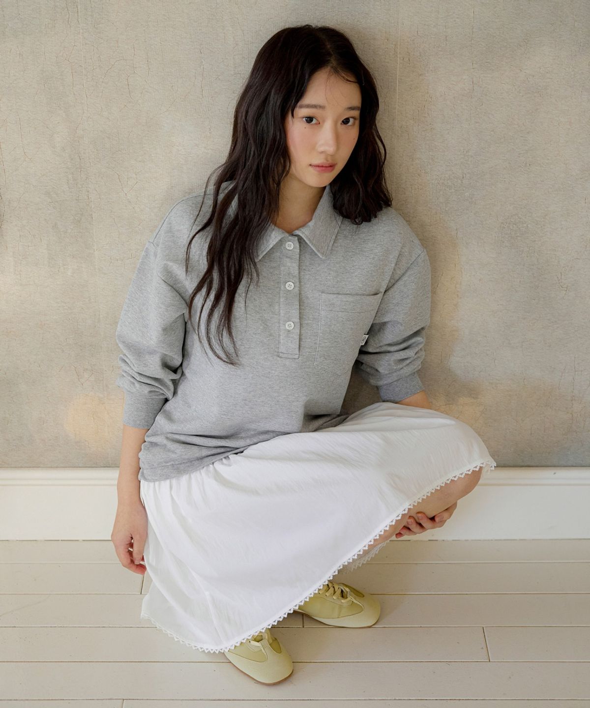 올리브 데 올리브(OLIVE DES OLIVE) 카라 티셔츠 레이어드 플레어 원피스 OE6SO2540