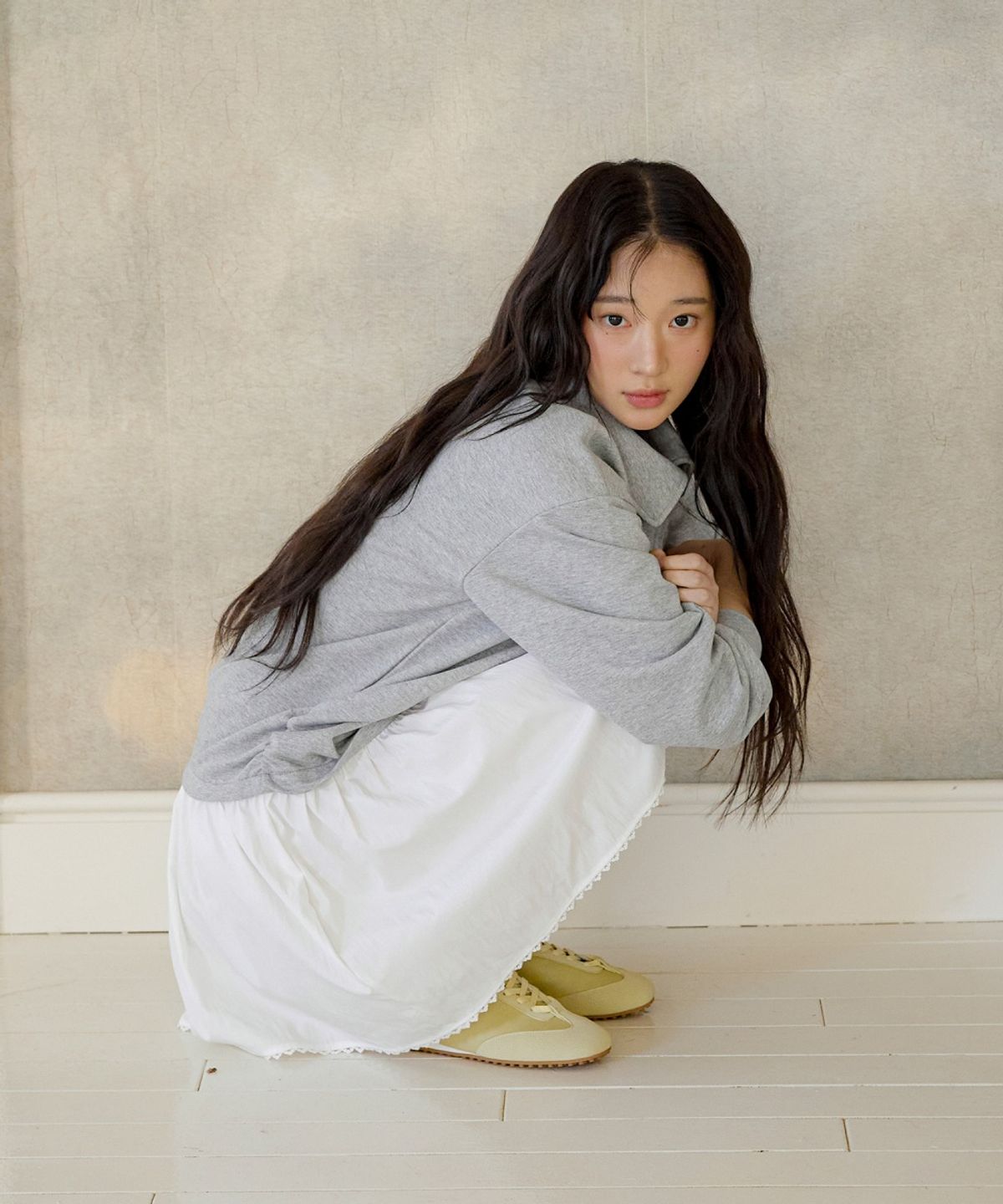 올리브 데 올리브(OLIVE DES OLIVE) 카라 티셔츠 레이어드 플레어 원피스 OE6SO2540