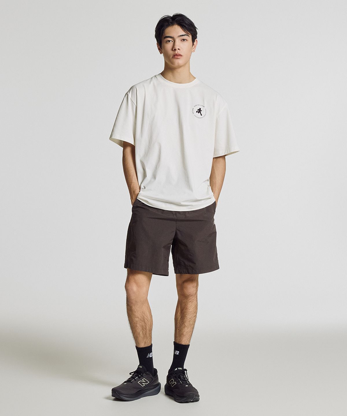 뉴발란스(NEW BALANCE) NBNEG25413 / UNI RC FROZEN 런앤노바 반팔티 (IVORY)