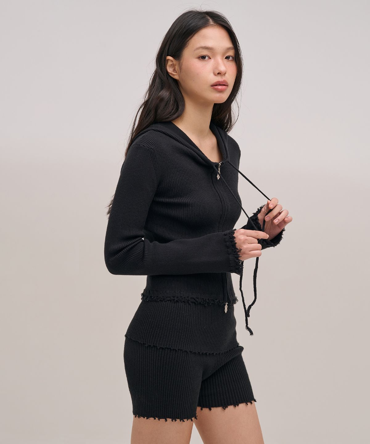 졸리앙볼(JOLIEENVOL) RIBBED KNIT HOODIE ZIP-UP (BLACK)