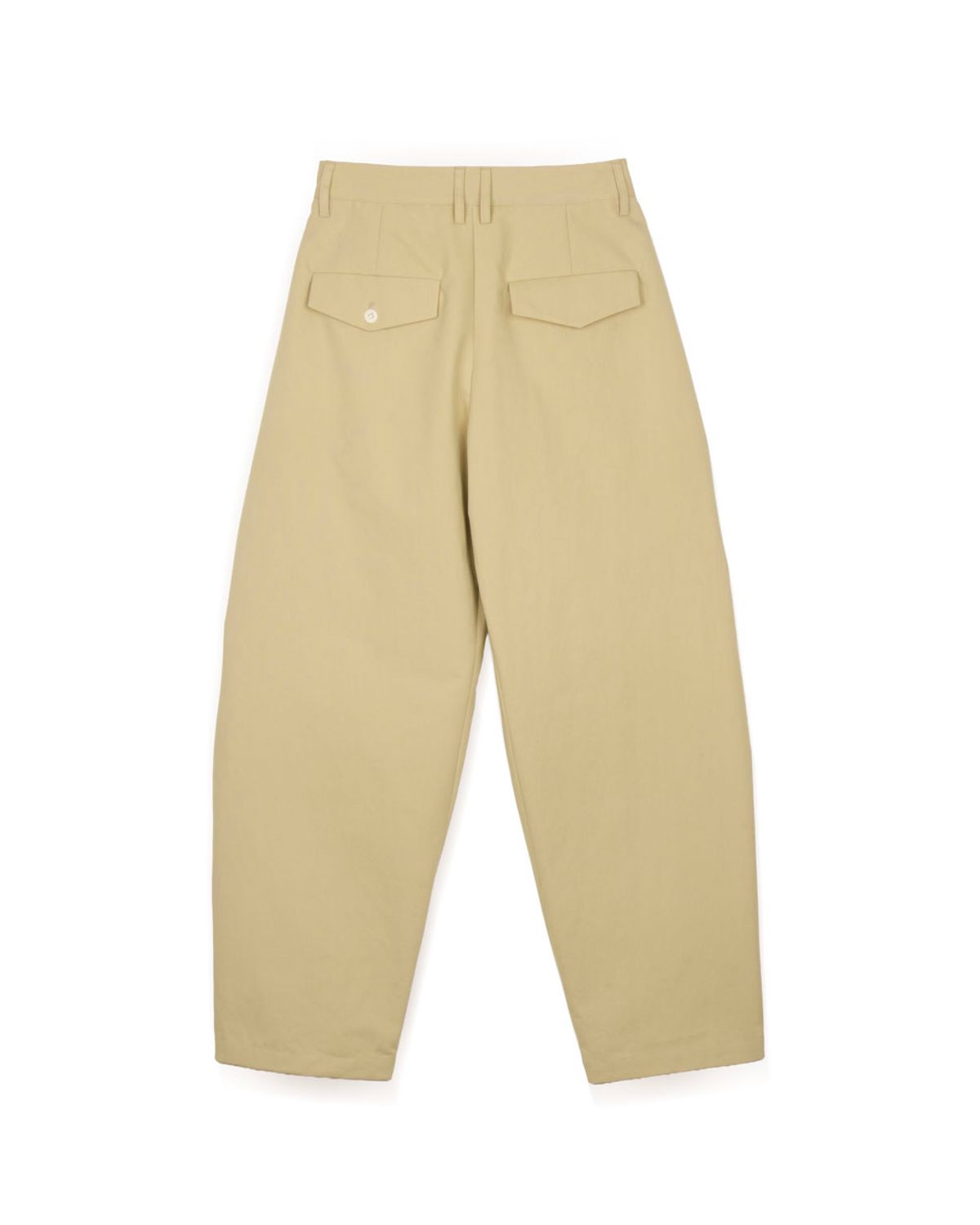 구보(GUVO) Curved chino pants, beige