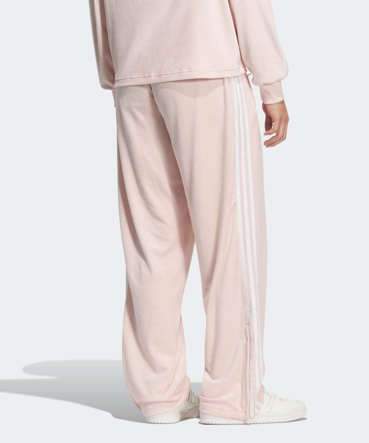 아디다스(ADIDAS) 파이어버드 벨루어 트랙 팬츠 - 샌디핑크 / KQ5484