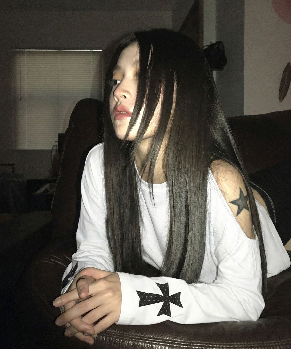 그레이버(GRAVER) [UNISEX]DOT CROSS GRAVE 롱슬리브 3color