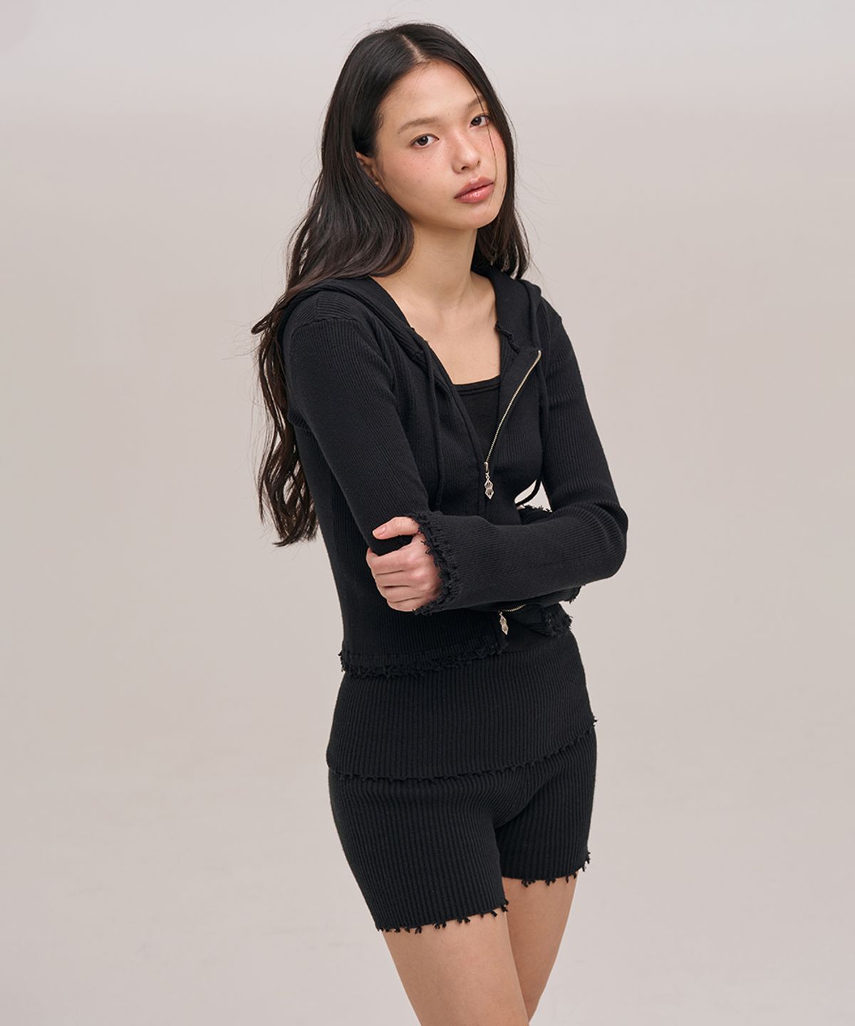 졸리앙볼(JOLIEENVOL) Wholegarment  FOLDED RIBBED KNIT SHORTS (BLACK)