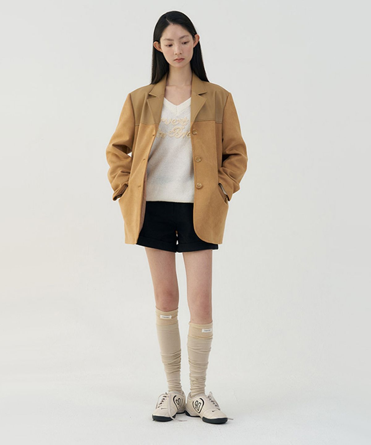 타버트(TARVERT) Loose V-Neck Knit - Ivory