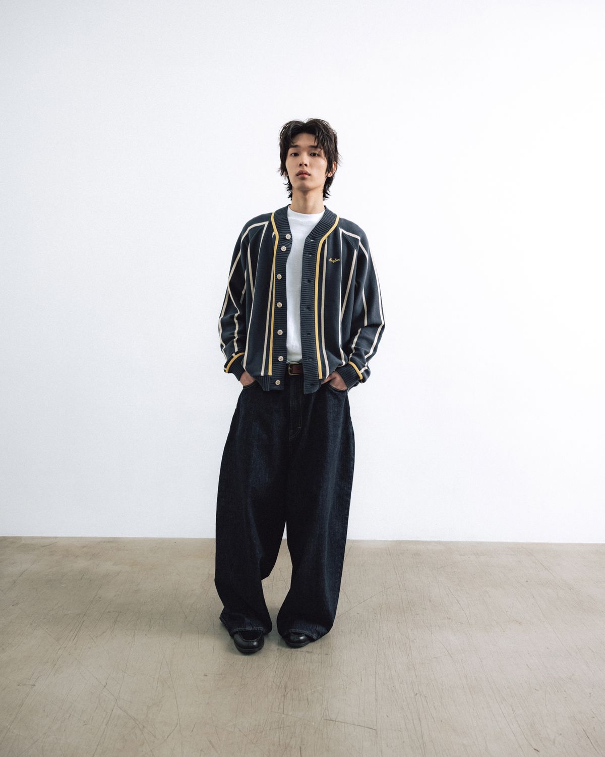 앵글런(ANGLAN) Varsity Raglan Knit Cardigan - Navy