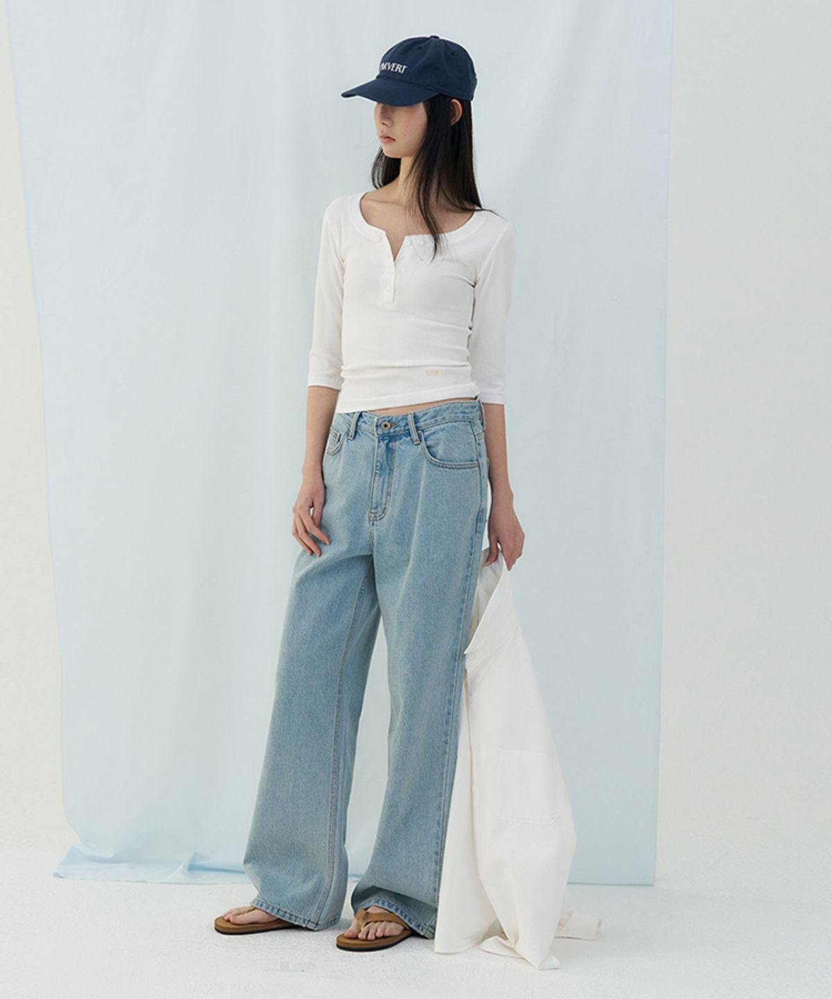 타버트(TARVERT) Elbow Sleeve Ribbed T-Shirt - White