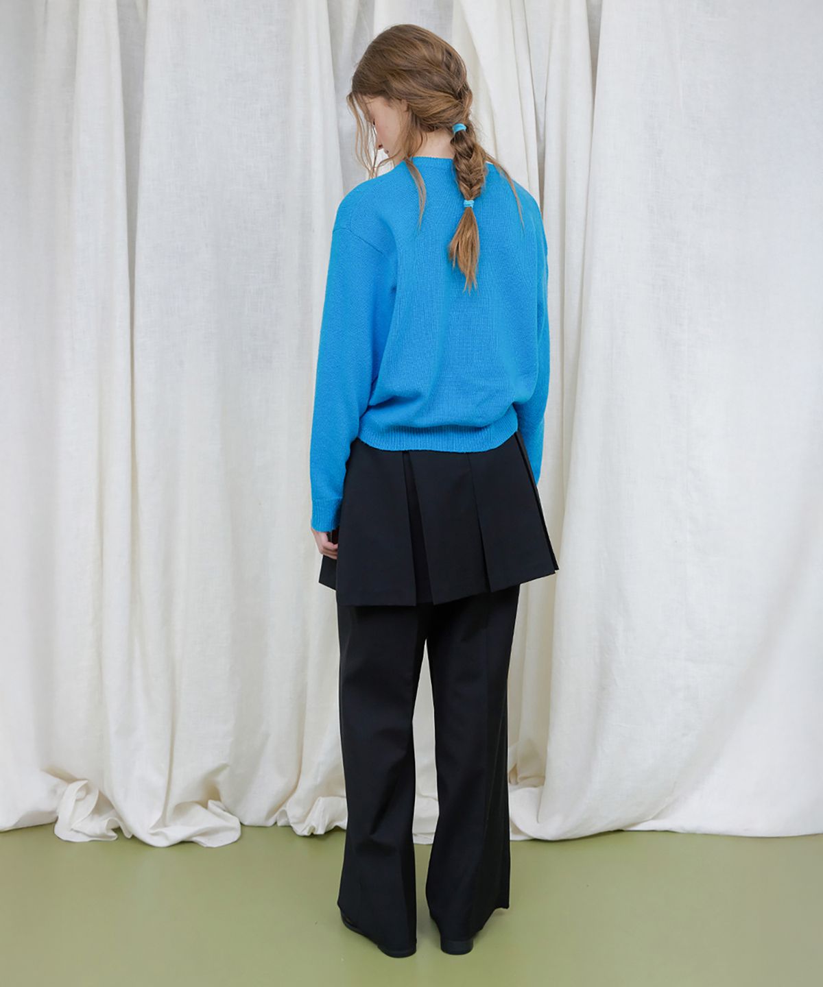론크(LONQUE) ESSENTIEL PLEATS MINI SKIRT (BLACK)