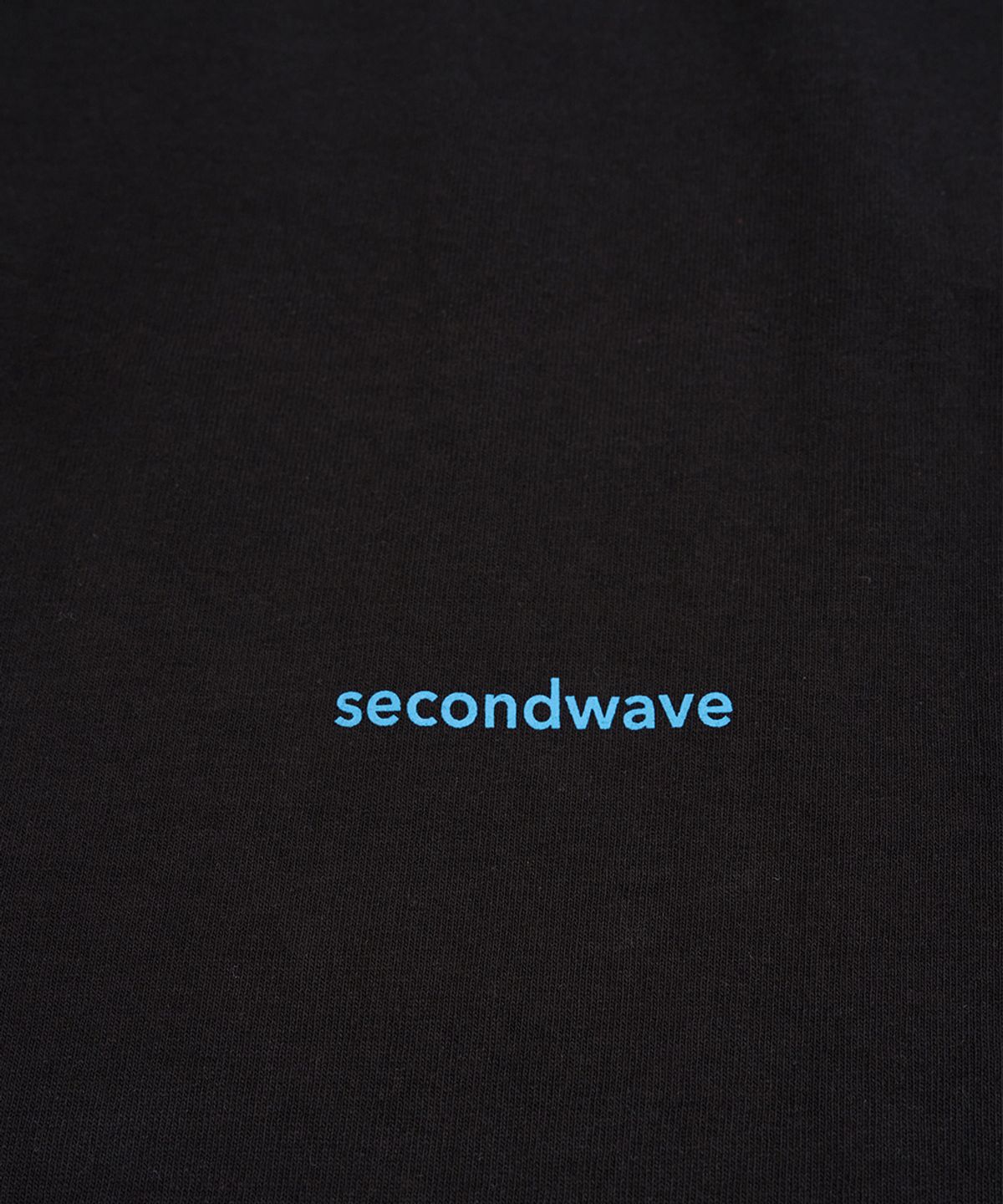 세컨드웨이브(SECONDWAVE) 크랙 티 [블랙]