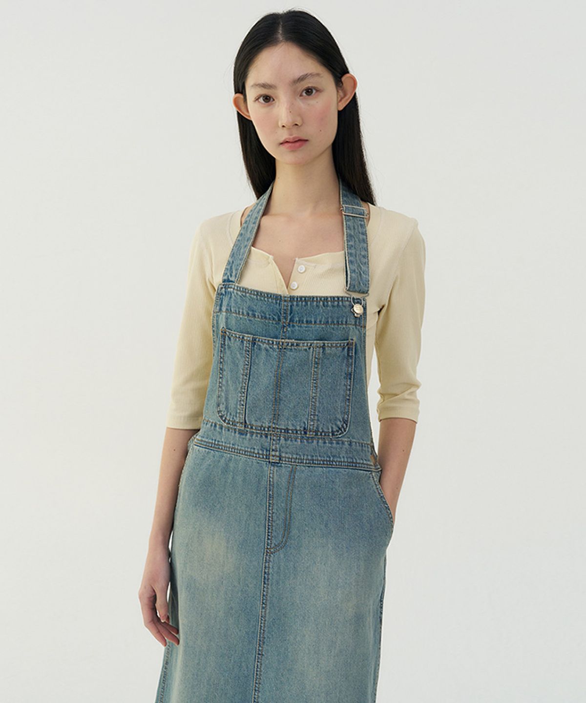 타버트(TARVERT) Velin Halter Denim Dress - Middle Blue