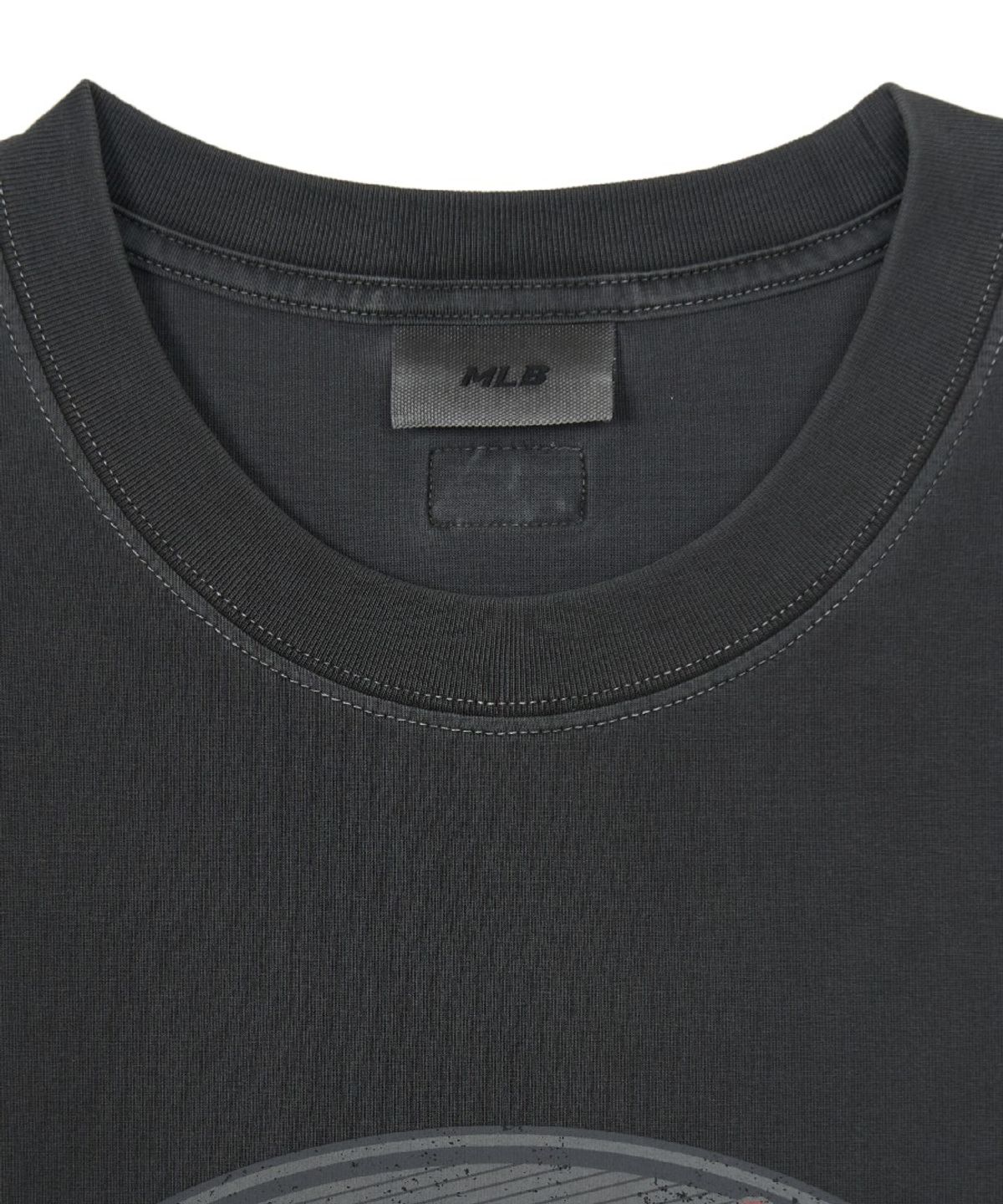 엠엘비(MLB) 빈티지 워싱 그래픽 반팔 티셔츠 BOS (D.Charcoal Grey)