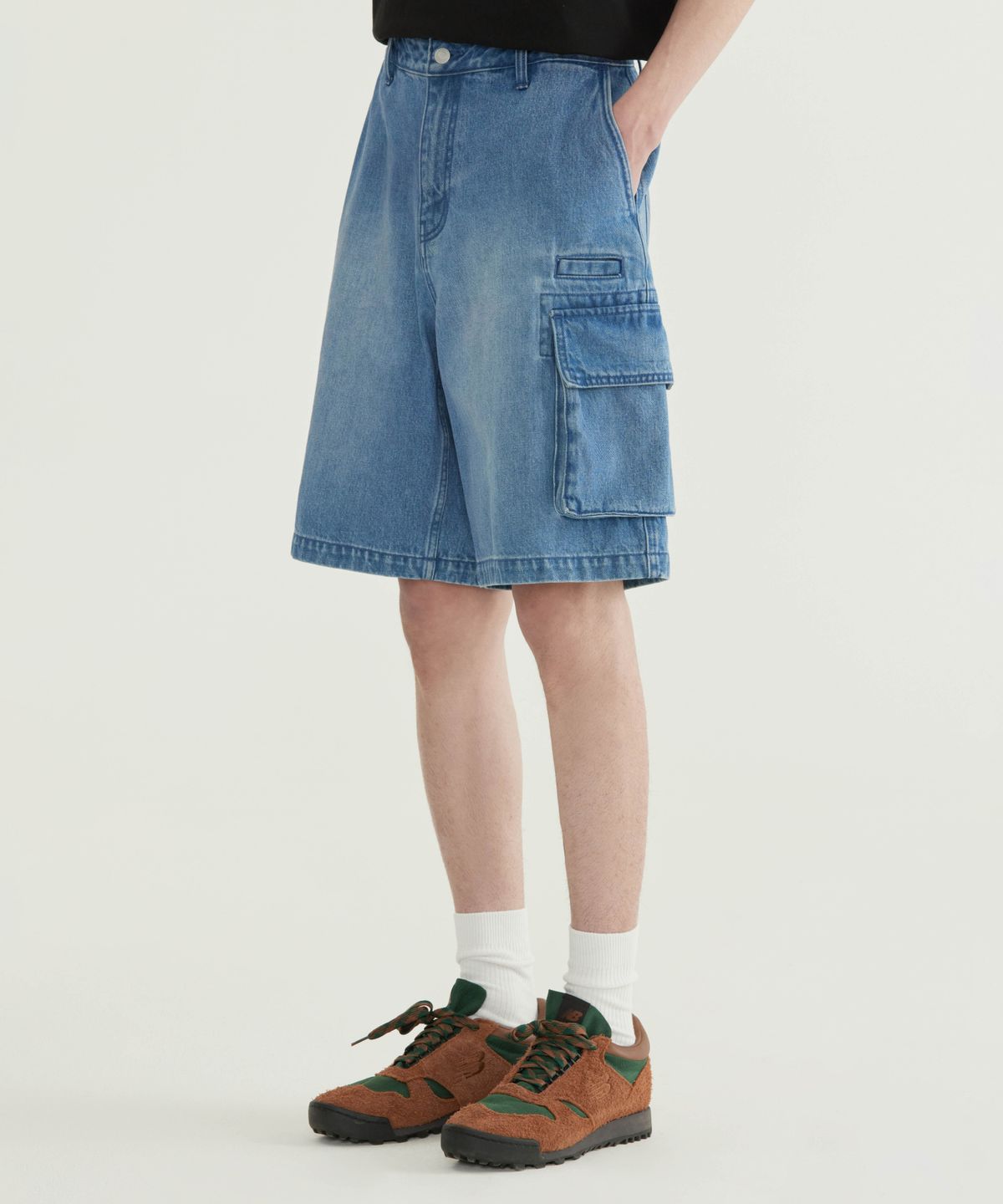 커버낫(COVERNAT) 링사 와이드 카고 데님 쇼츠 블랙