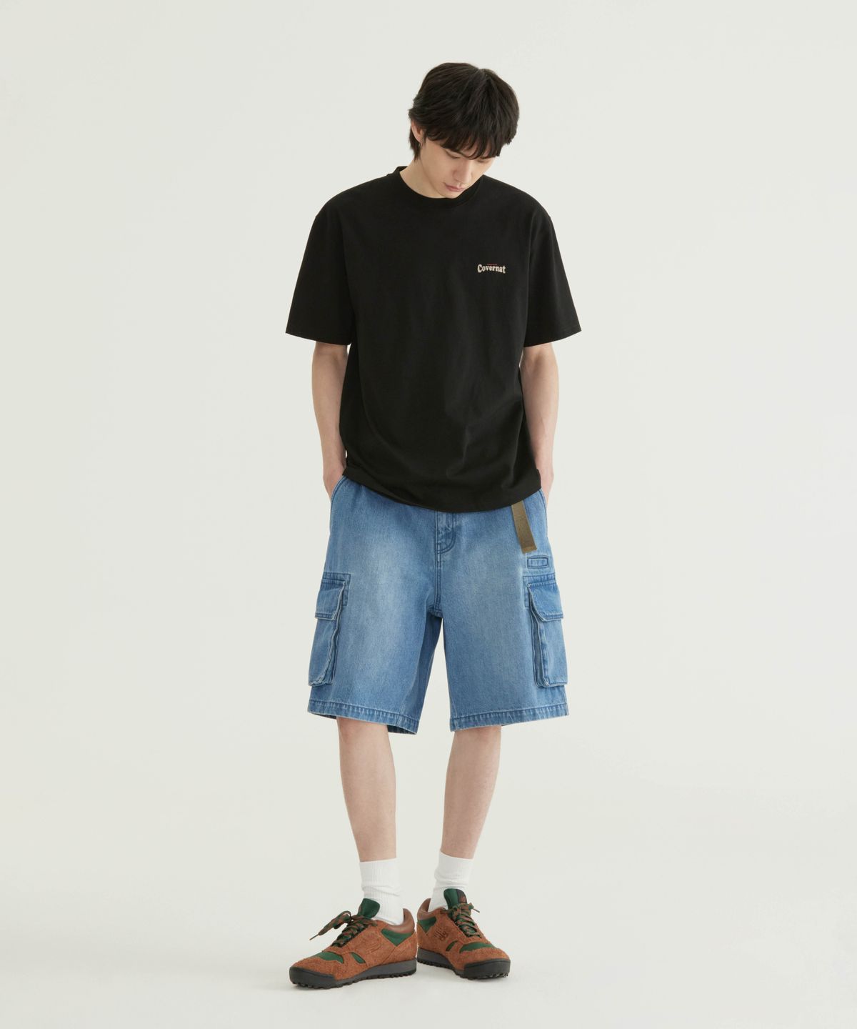 커버낫(COVERNAT) 링사 와이드 카고 데님 쇼츠 다크 블루