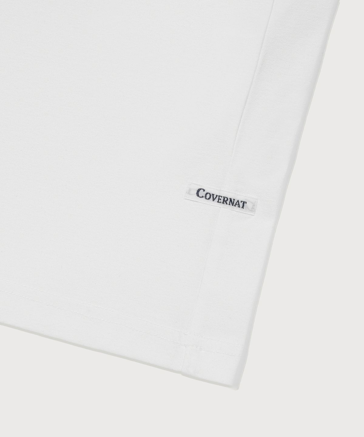 커버낫(COVERNAT) 소로나 스몰 C 로고 티셔츠 화이트