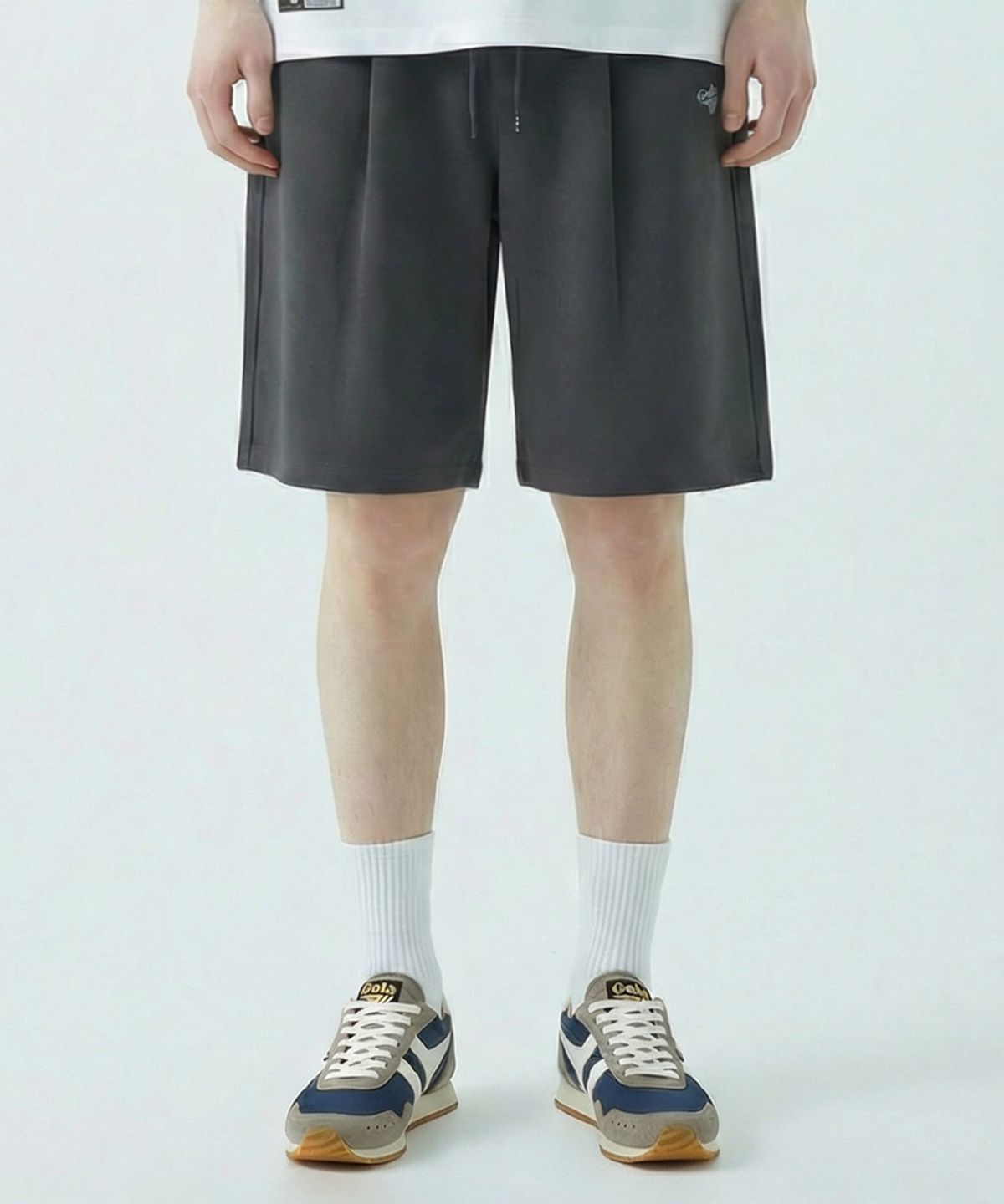 골라(GOLA) SWEAT SHORTS [CHARCOAL]