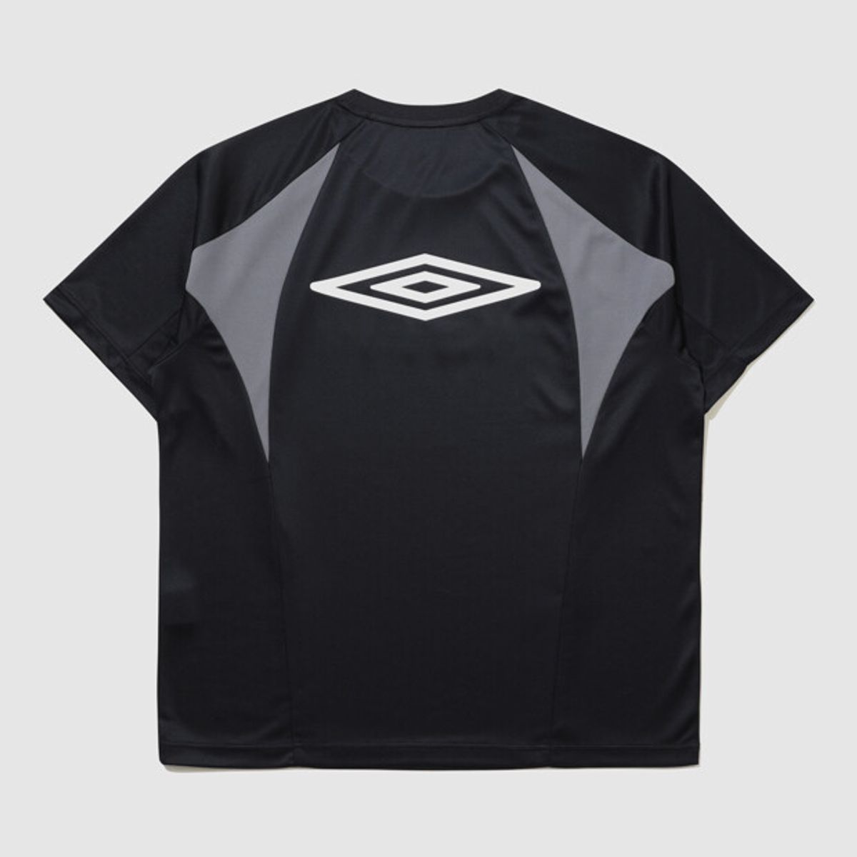 엄브로(UMBRO) 올라운드 기능성 반팔 게임 셔츠 블랙 UR121SRS39