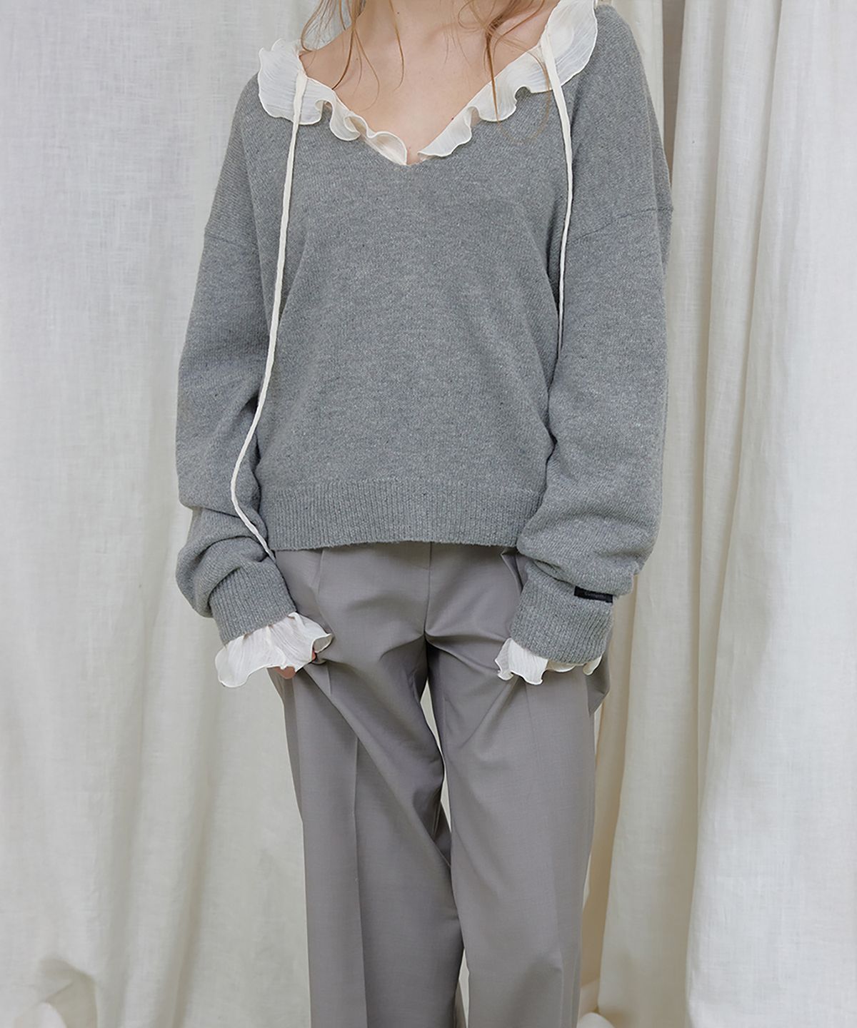 론크(LONQUE) WOOL DEEP V-NECK BUTTON PULLOVER KNIT (GRAY)
